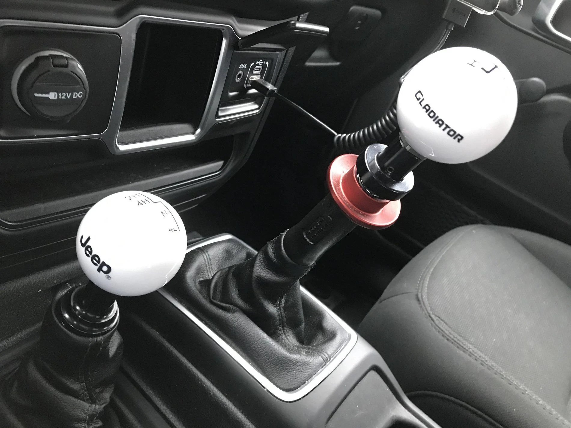 Jeep Gladiator Gladiator Sport add Keyless Entry 1B3C5E90-CA5C-448E-816B-4C995F186092