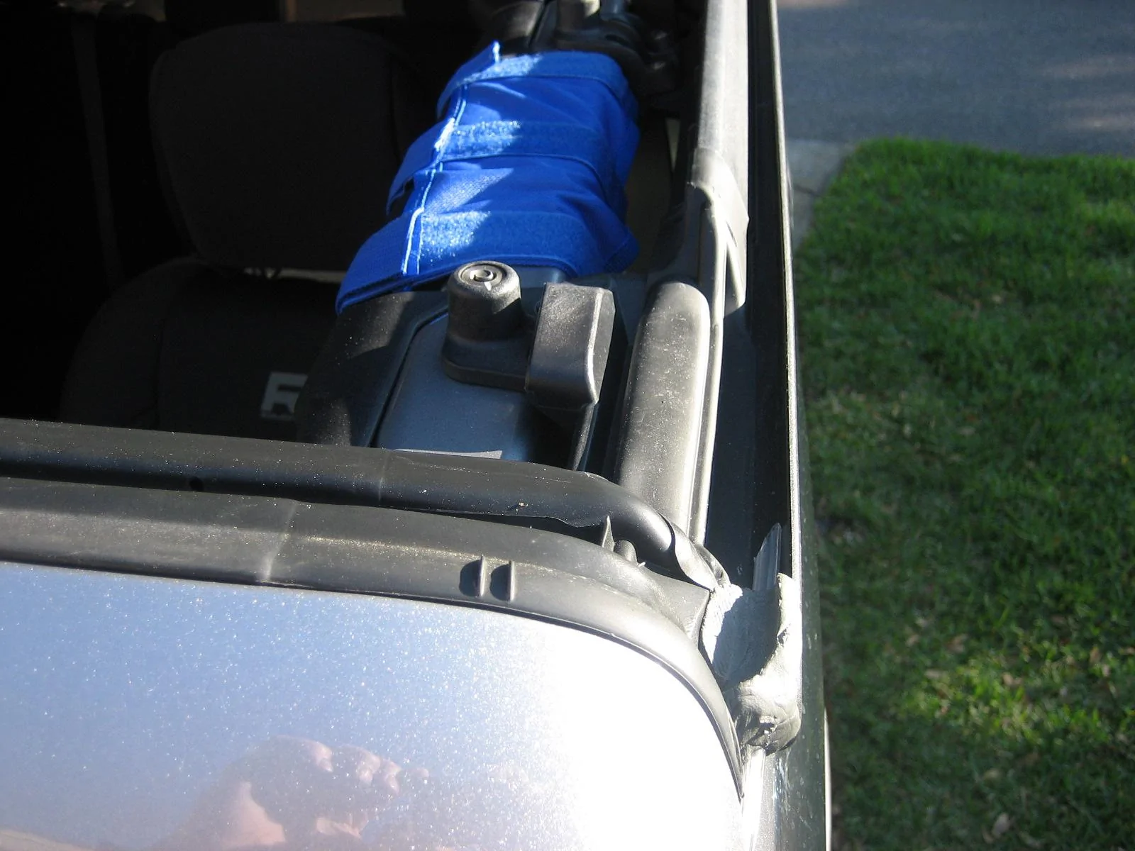 Jeep Gladiator DIY Writeup: The FIX for the drip rail water leaking that anyone can do IMG_0269