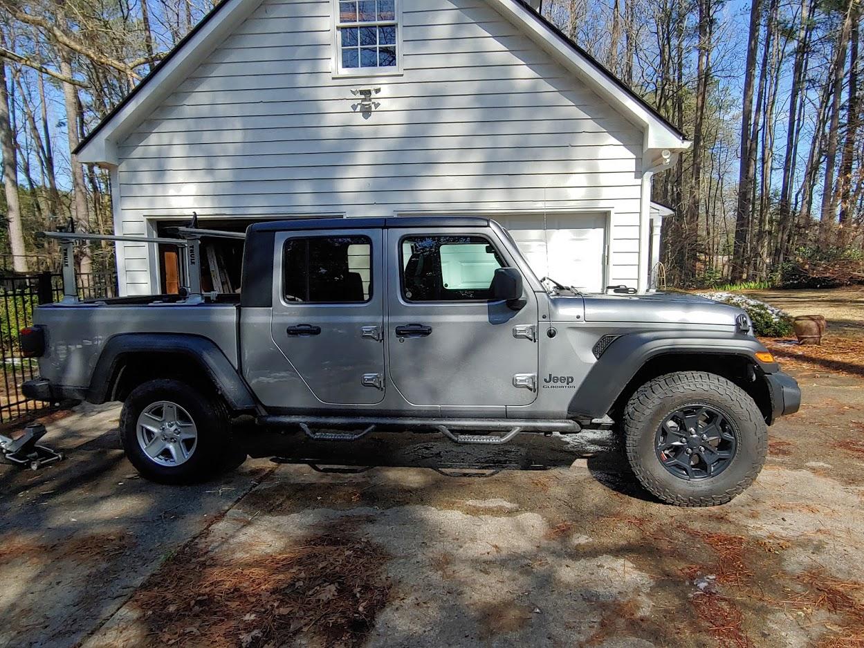 Jeep Gladiator Sport S Tire Help Sport_ Launch_Edition_take_offs