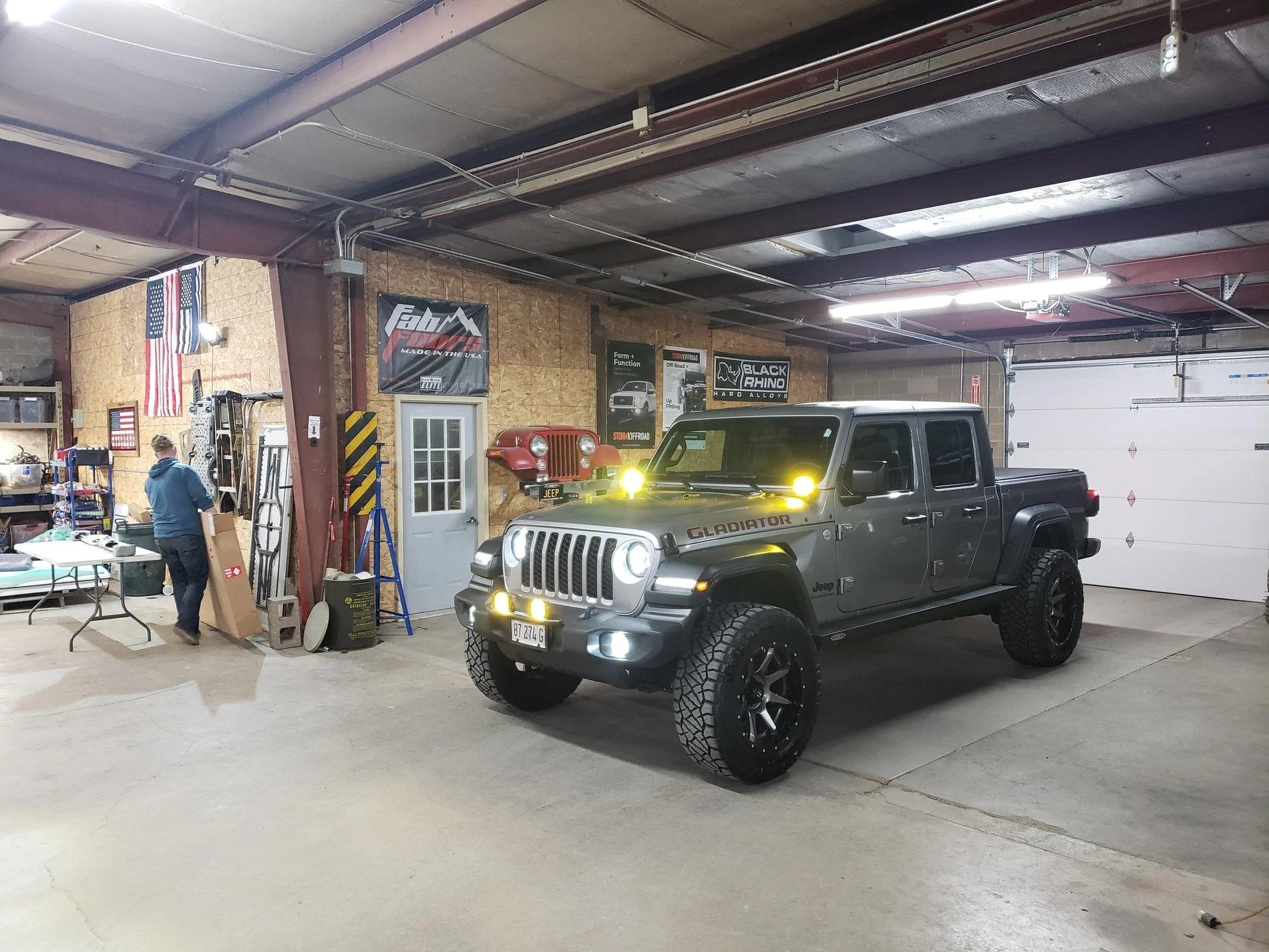 Jeep Gladiator I couldn`t help myself MORE LIGHTS! 20200228_184525