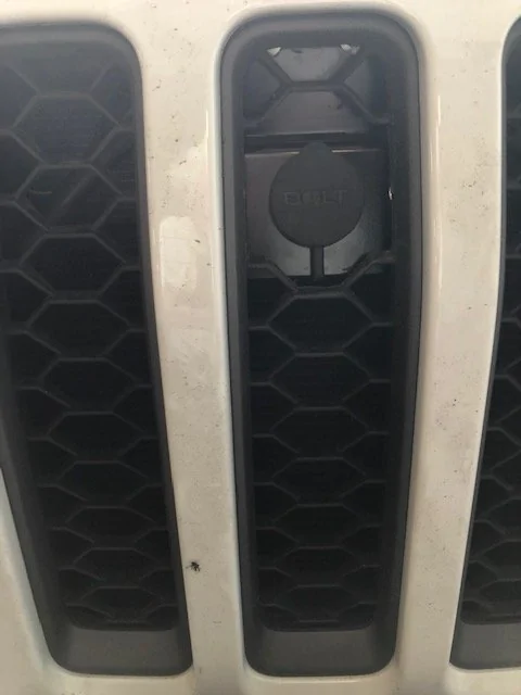Jeep Gladiator Bolt hood lock IMG_0328
