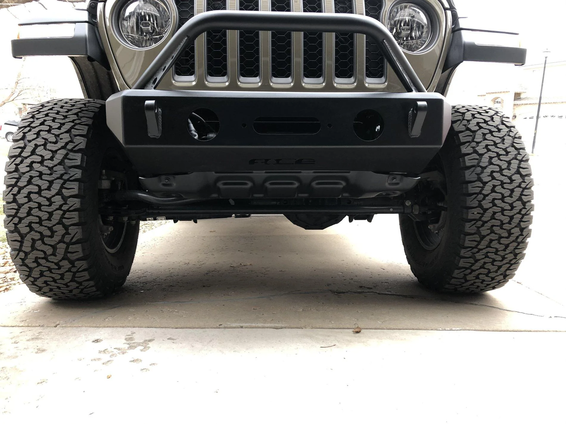 Jeep Gladiator Aftermarket bumpers not fitting skid plates. 72F47D91-7F02-4390-8A6B-4A23E61C804F