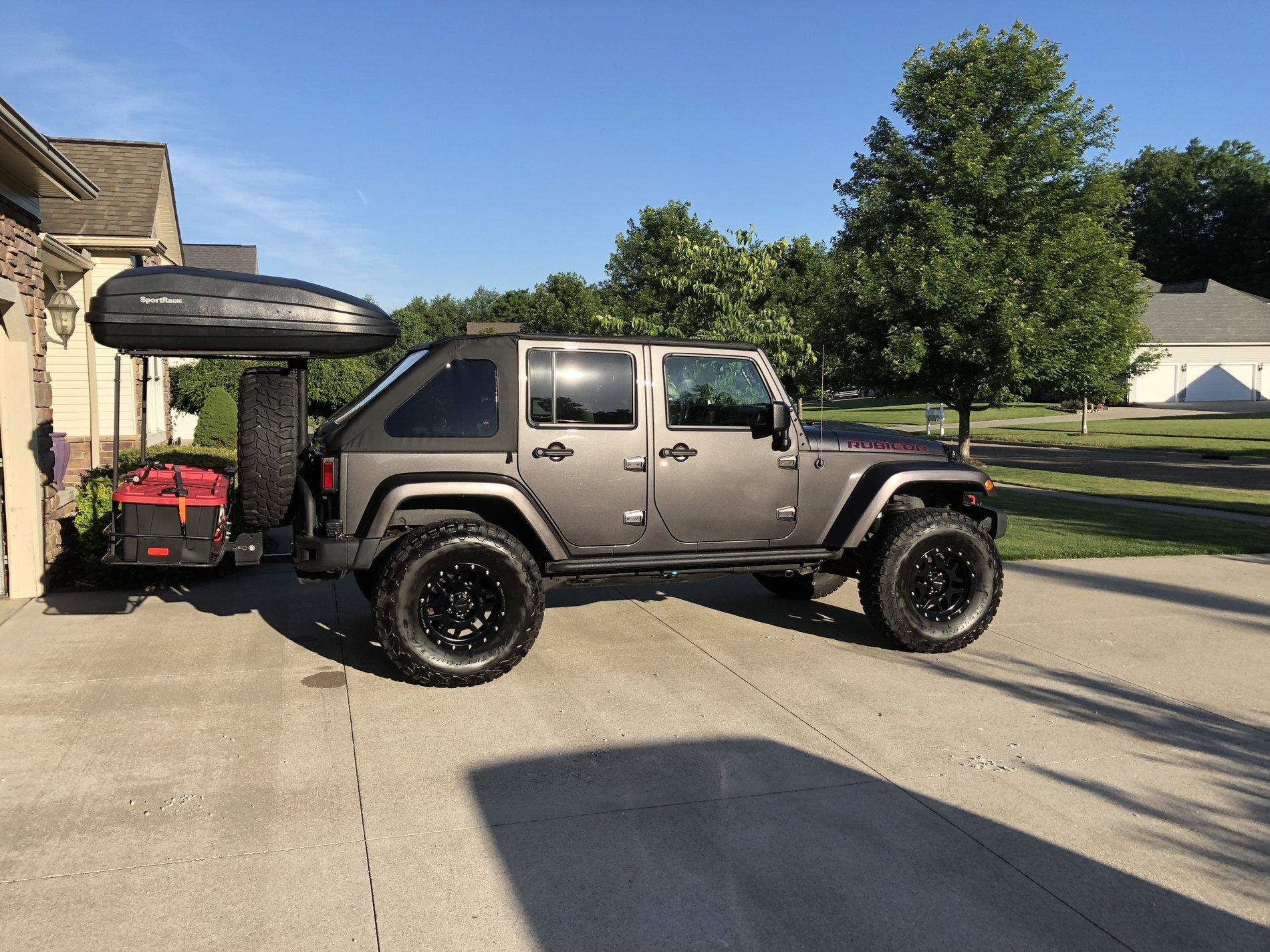 Jeep Gladiator I'm building my idea of a perfect (for me) Gladiator rack 0925131D-B205-4D91-8387-15C409639A9E