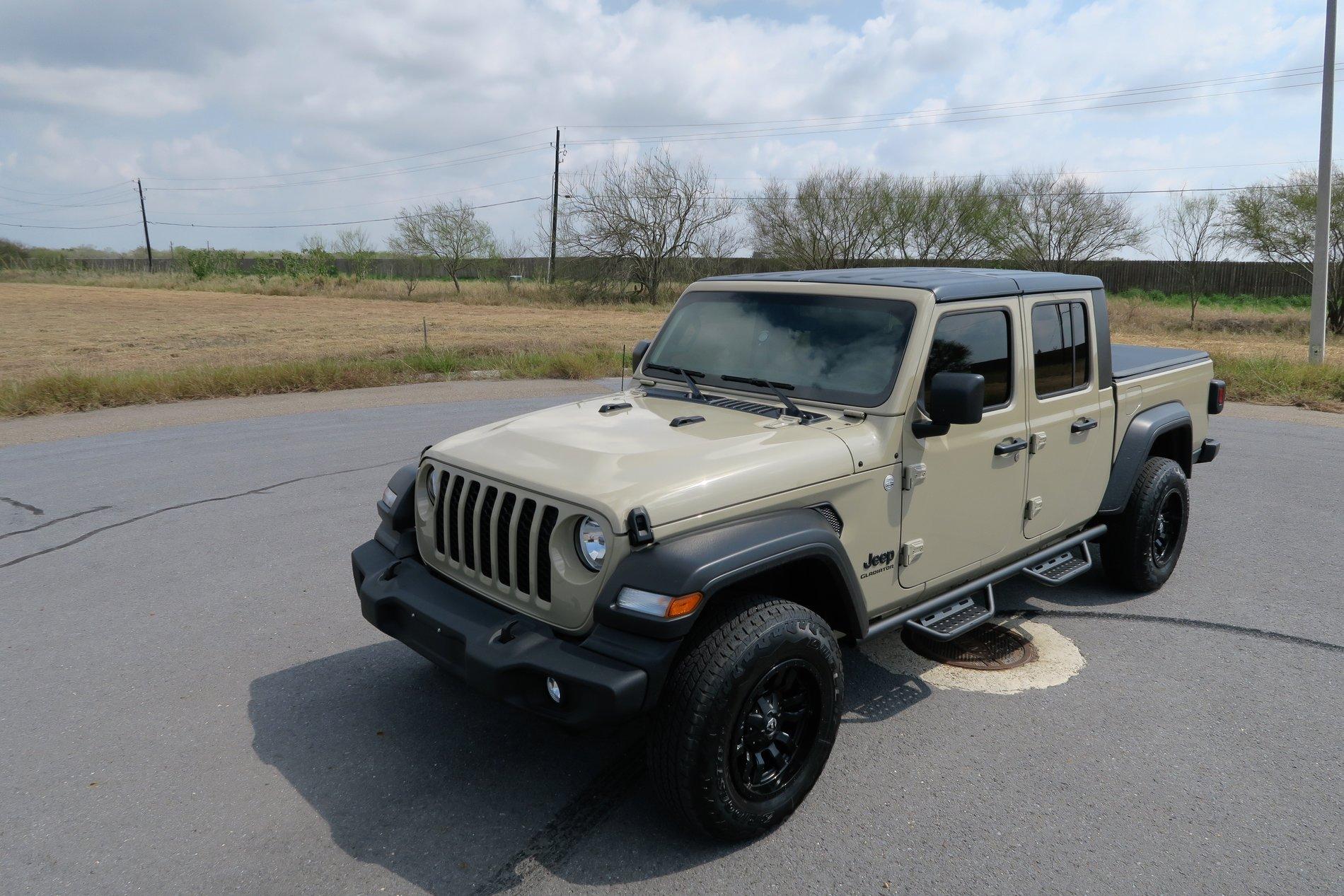 Jeep Gladiator JT pictures ajp2