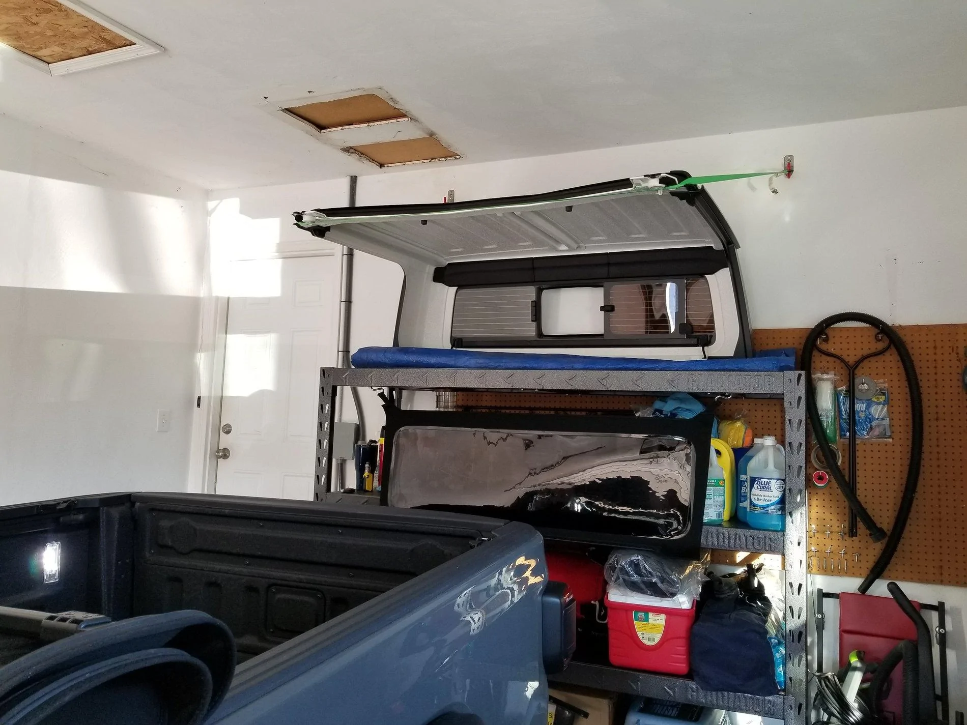 Jeep Gladiator Is taking the top off a two person job? 20200222_161825