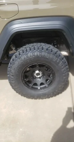 Jeep Gladiator So 35x12.5xr17 Spare doesn't fit underneath? method