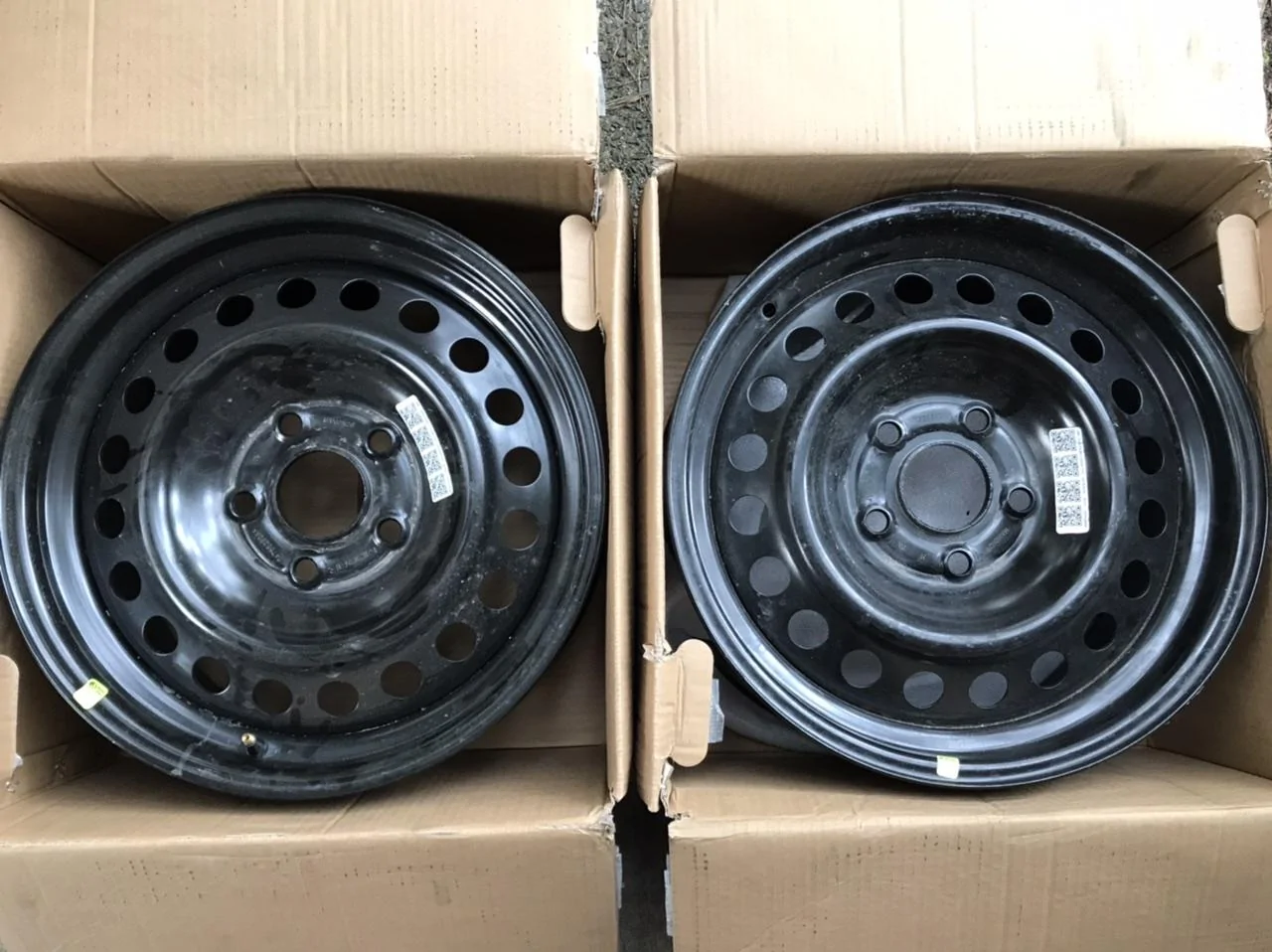 Jeep Gladiator Two free JT steel spare wheels 2EC3CCF4-6CC9-4111-998C-E25D0BB9F618