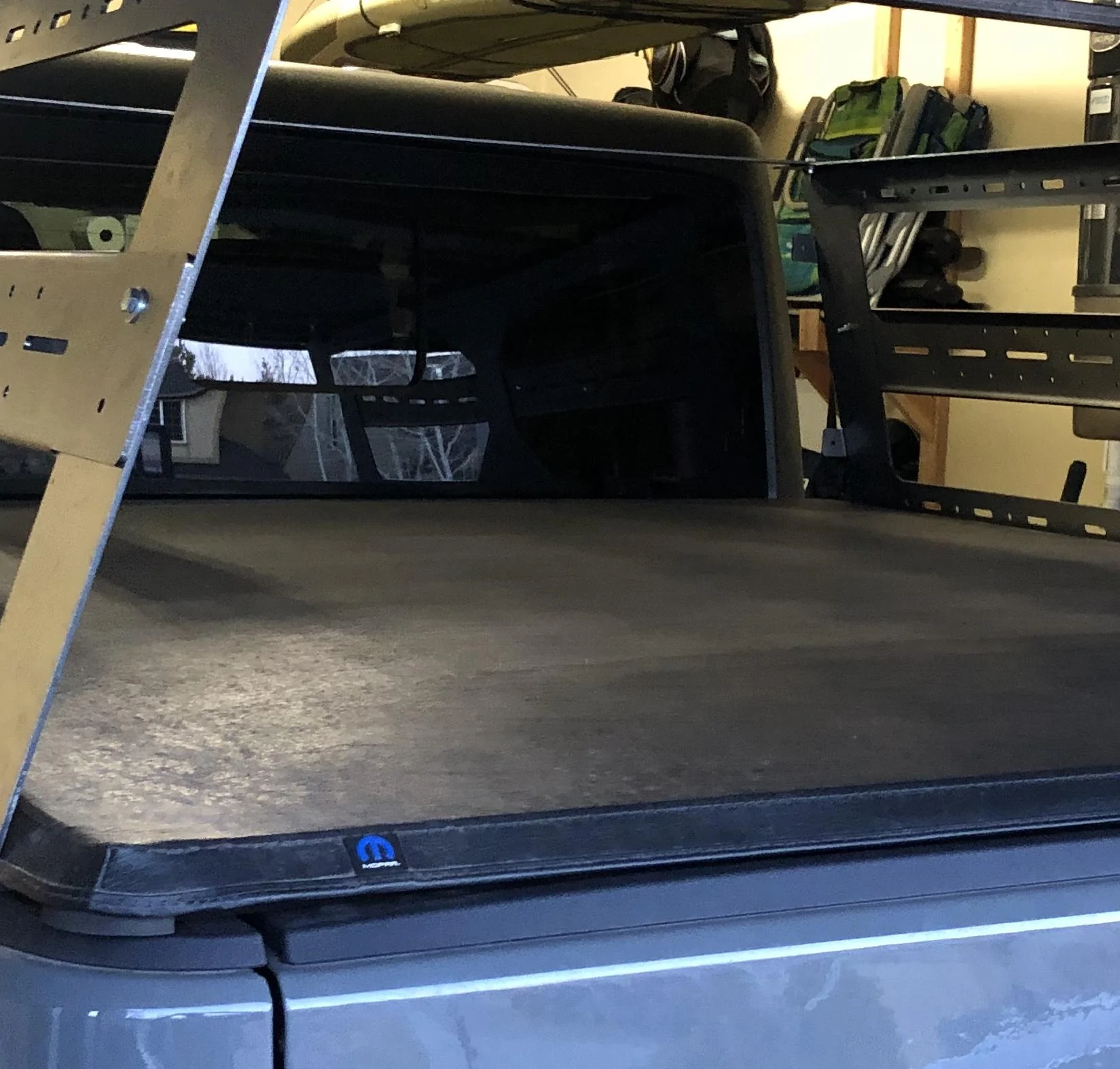 Jeep Gladiator any racks/tents that work with Rough Country tonneau? 9EB7B152-4DBD-4587-99FF-F124FA60C9CE