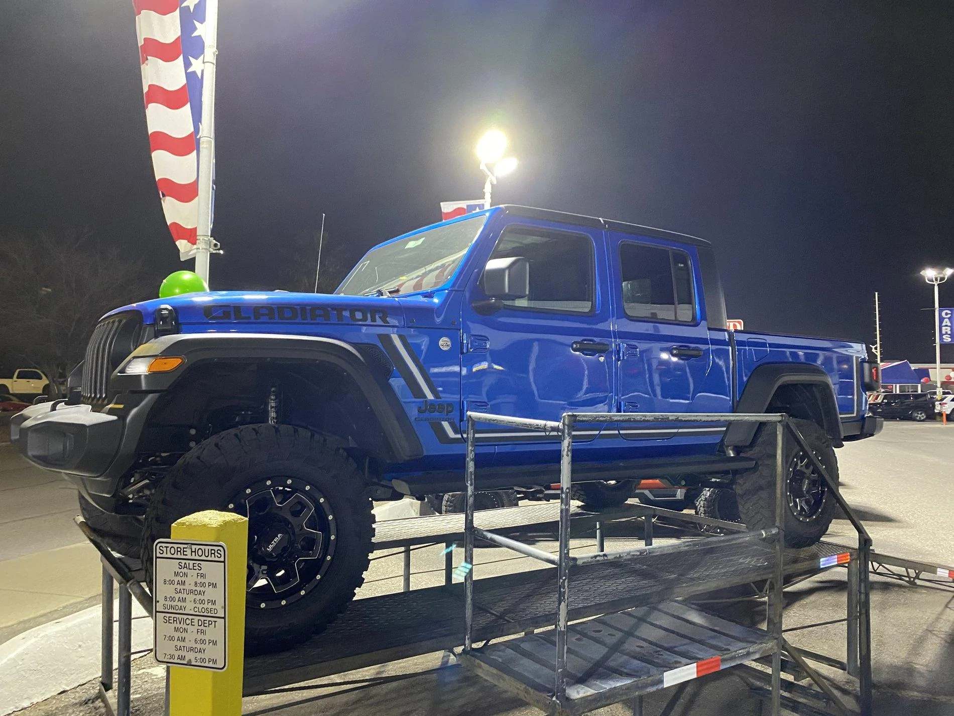 Jeep Gladiator 'Retro' Graphics Option? IMG_0980