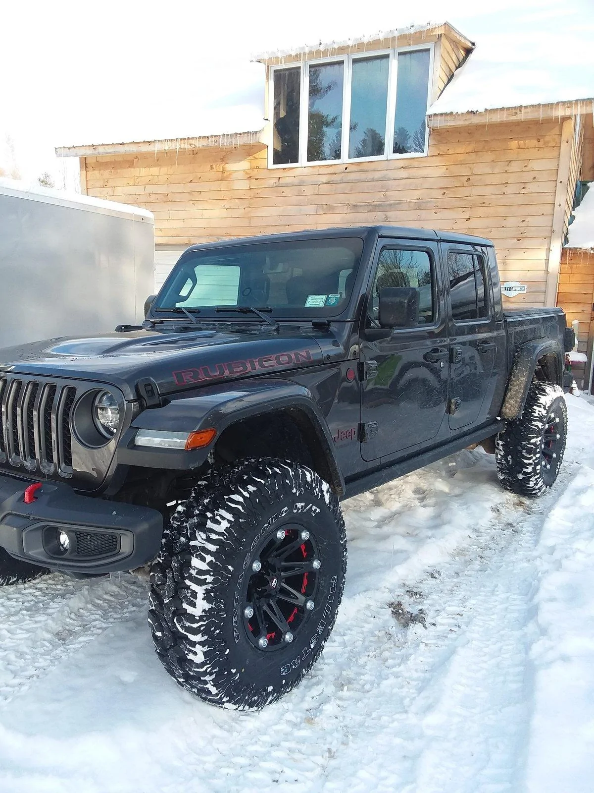 Jeep Gladiator Pictures of 33s and 35s {filename}
