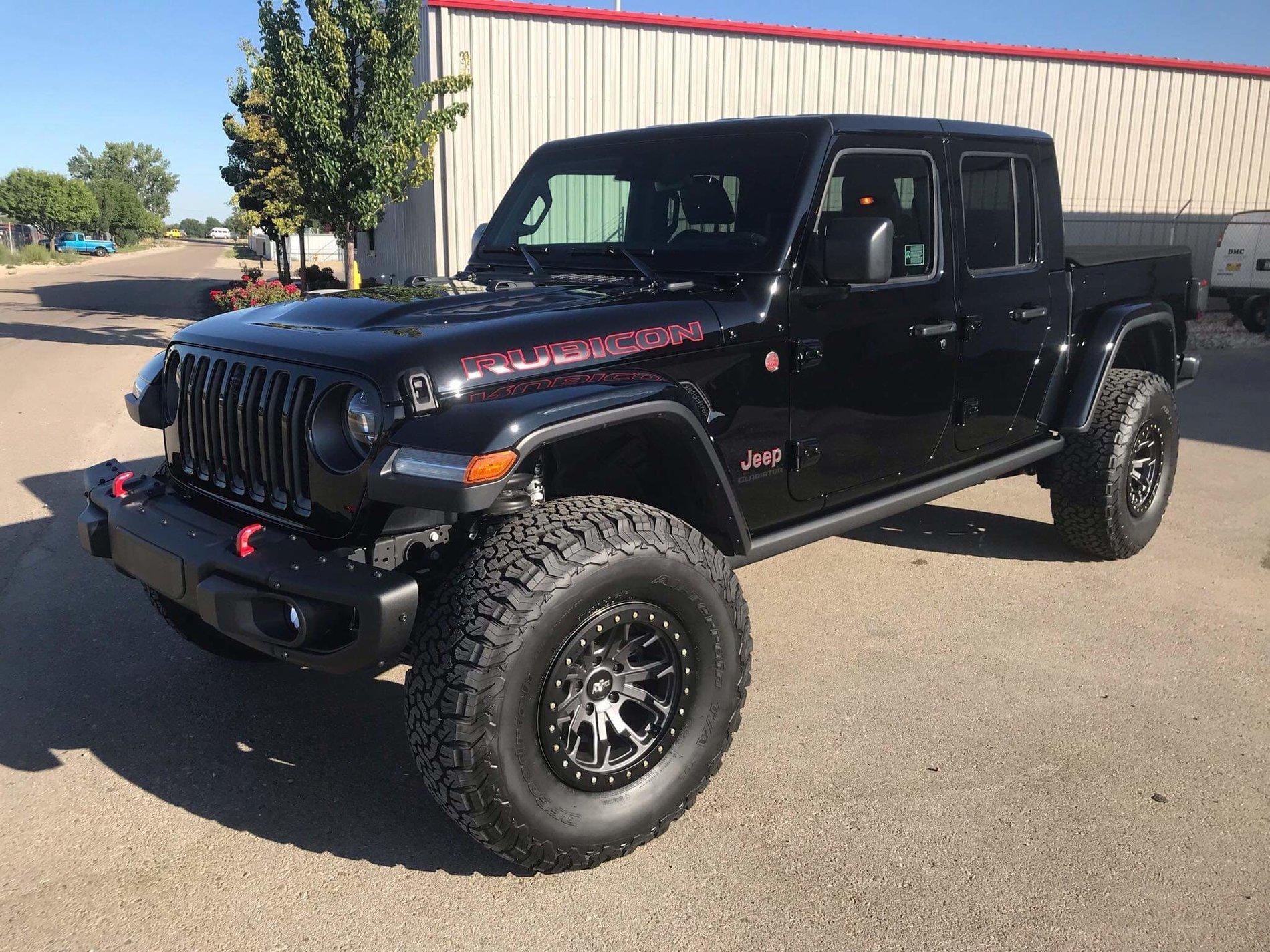 Jeep Gladiator Dirty Life Wheels received_2330808020569448-jpe
