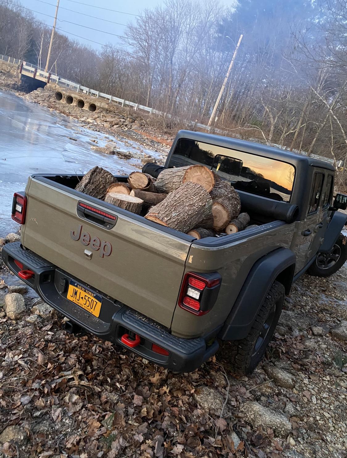 Jeep Gladiator Post your payload pics! F681FE71-0665-4C88-B3AA-4F0F54FAA220