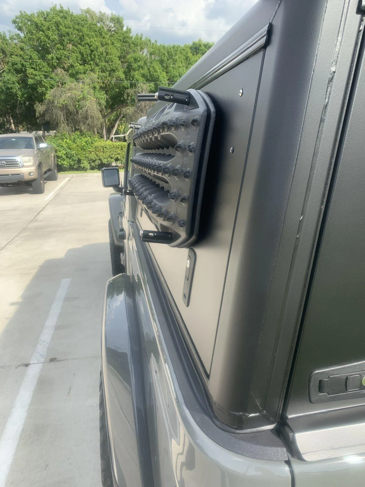 Jeep Gladiator Alu-cab canopy Jeep Gladiator #001 0DB933C7-9492-4F8F-B0C0-844DAD53256D