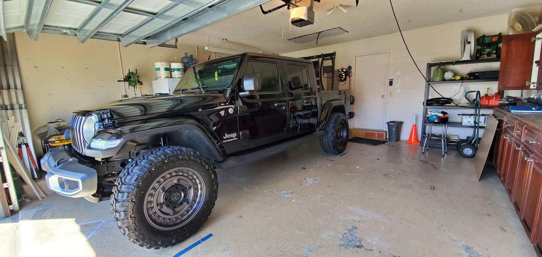 Jeep Gladiator Overland Rough Country Lift 20200304_104530