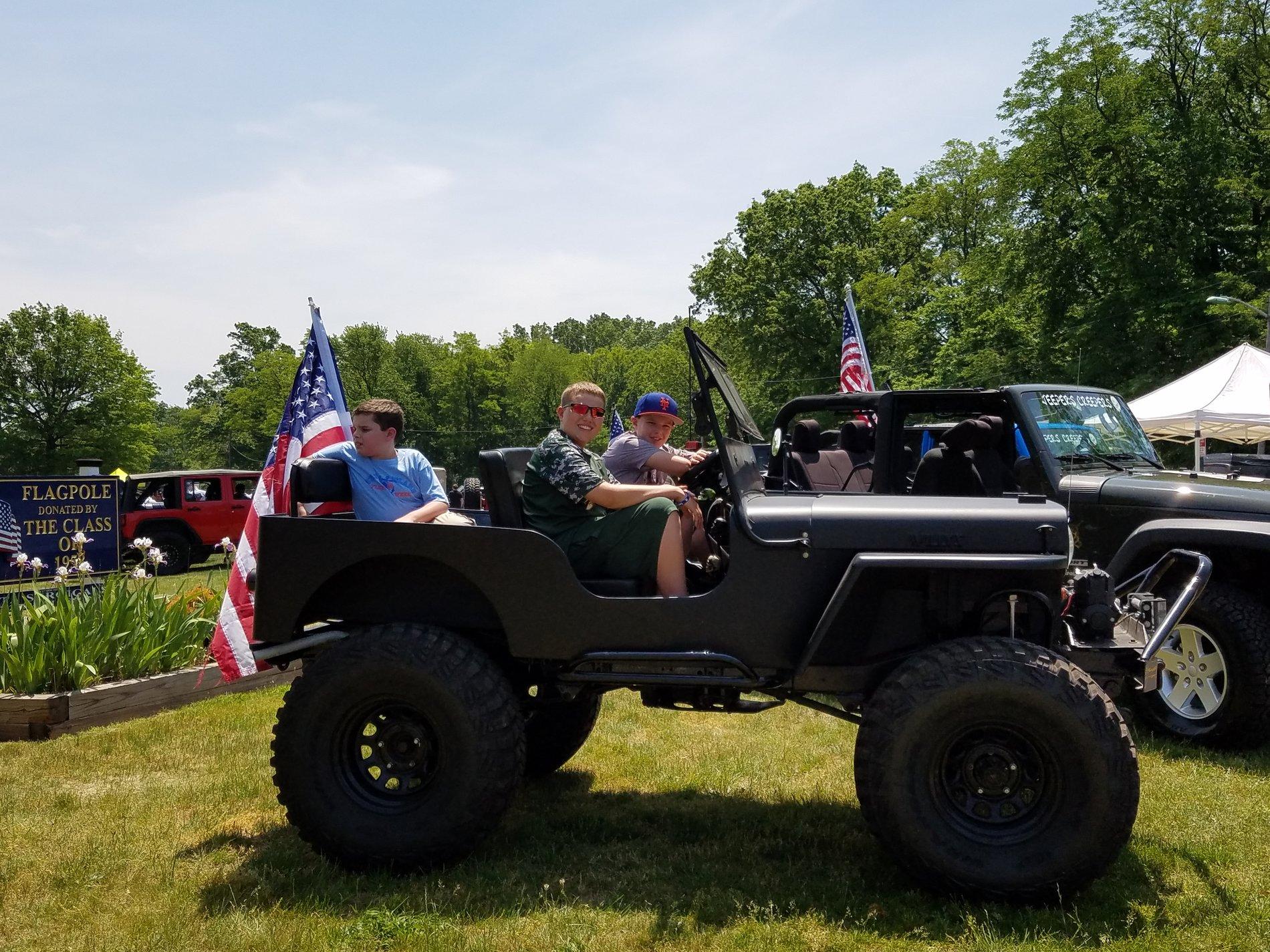 Jeep Gladiator Manual Trans....what am I missing? 20160529_121611