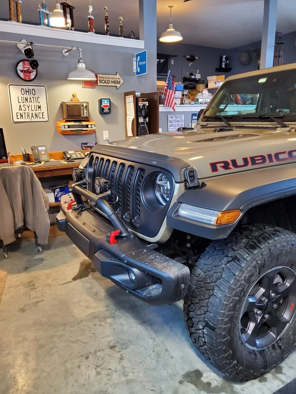 Jeep Gladiator Black satin Grill thumbnail_20200227_164315[1]