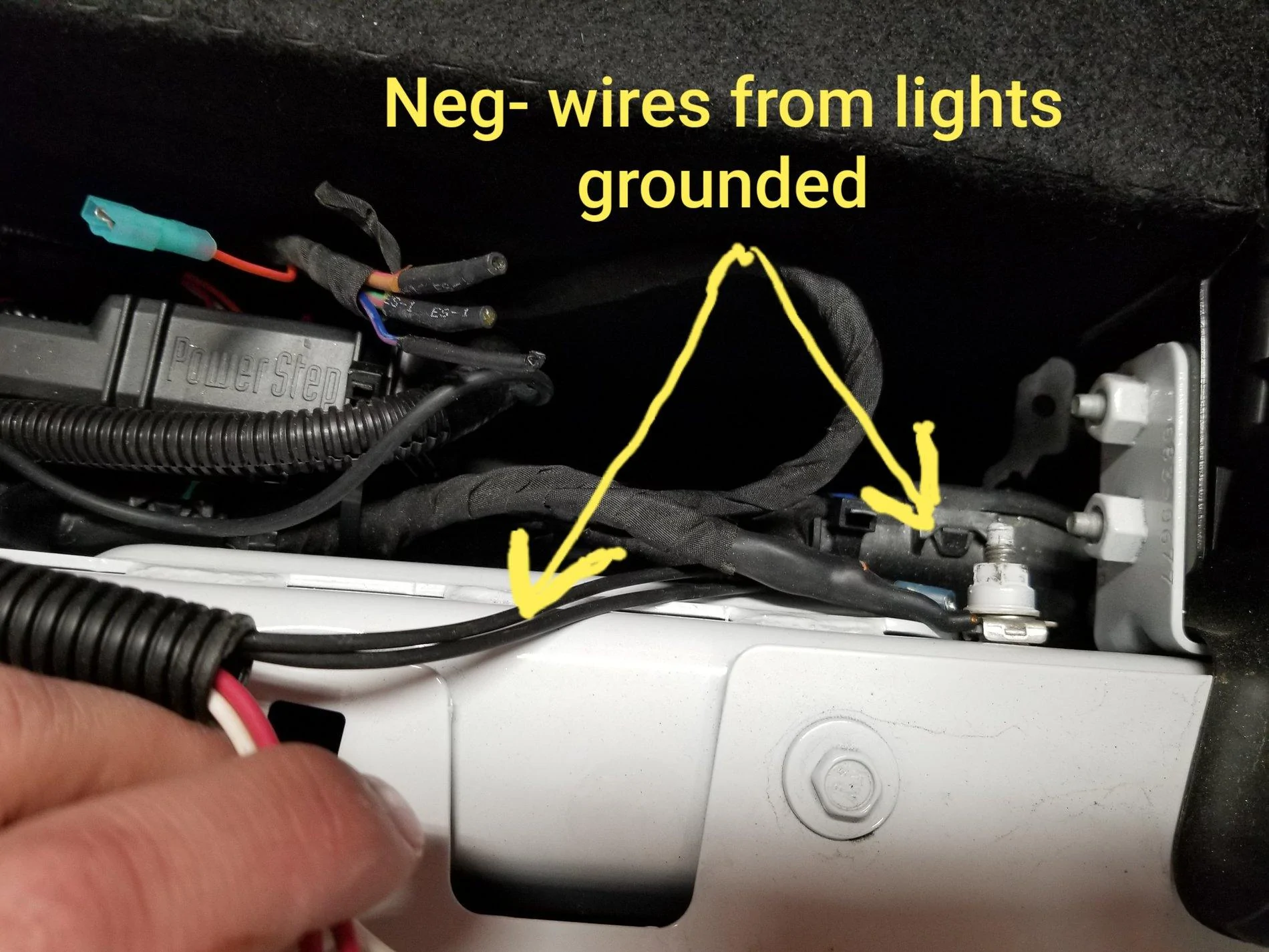 Jeep Gladiator Rigid LED Back up lighting - use of aux switches possible? 20200304_205507