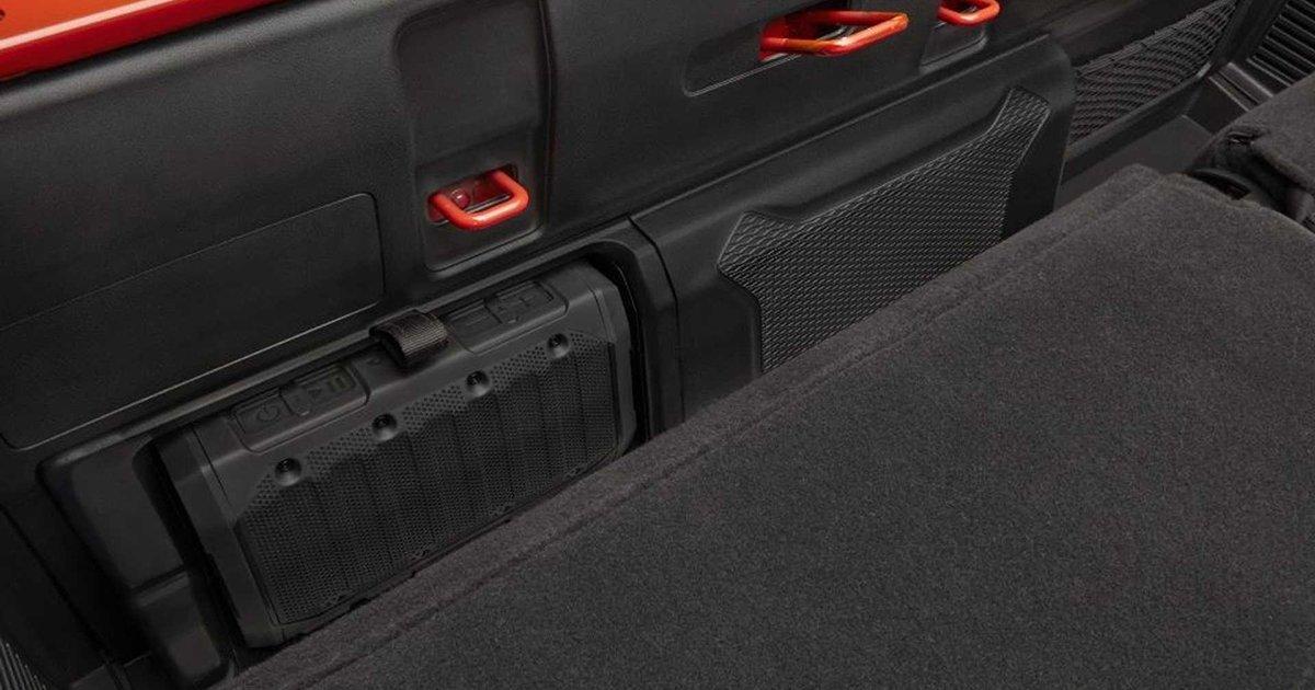 Jeep Gladiator Brand new Jeep gladiator Bluetooth speaker 2A9E2A46-BD41-4357-A4D1-D5066514CE1F