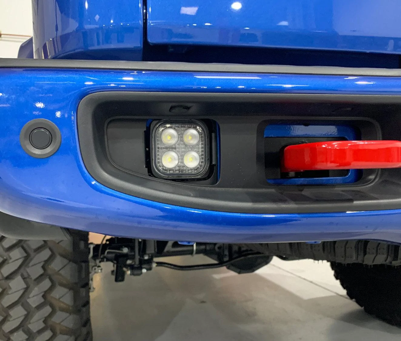 vision-x-5691202-reverse-lights-jeep-gladiator-jt-installed-main.webp