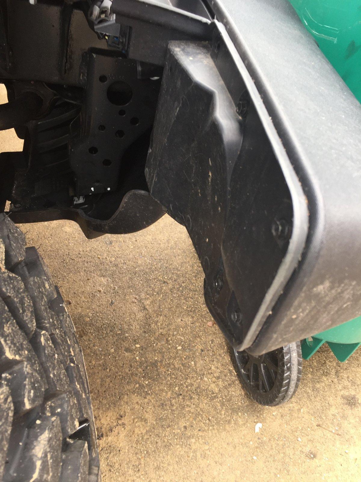 Jeep Gladiator Air Dam Removal 8E3DAE86-75C7-4DAD-953D-EC55A95C4359