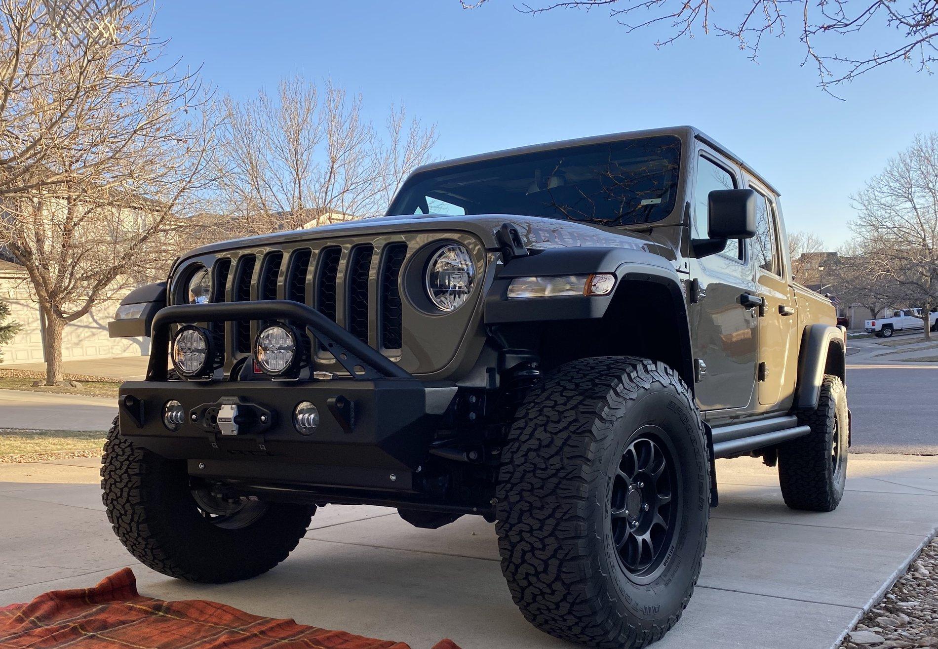 Jeep Gladiator Aftermarket bumpers not fitting skid plates. 0801D764-5194-46F0-BA7C-EF7E0D015E76