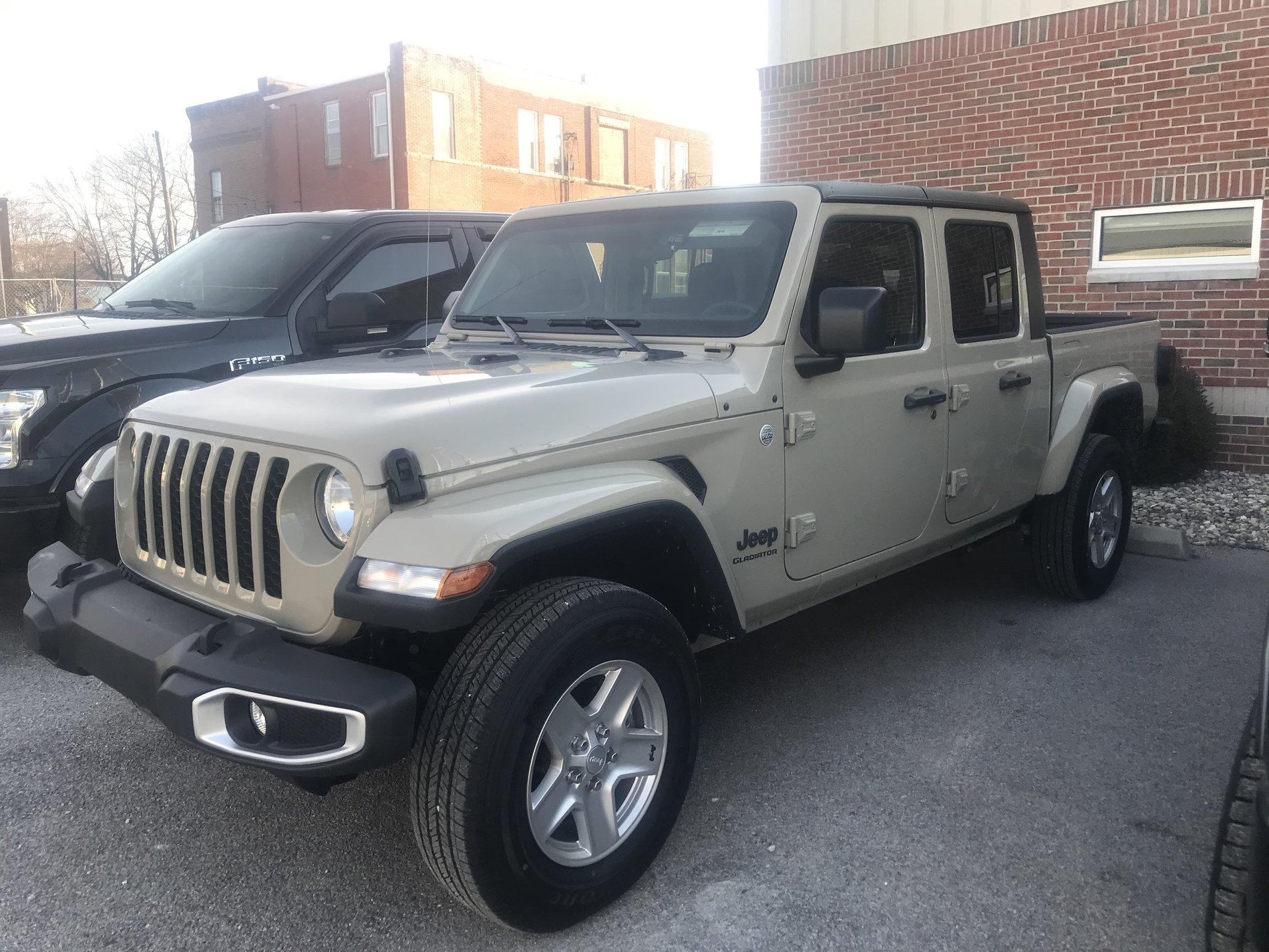 Jeep Gladiator Took Delivery of Your JT? Sign in Here! 46EFF790-54A1-48D5-A6E1-D70A672F9DC3