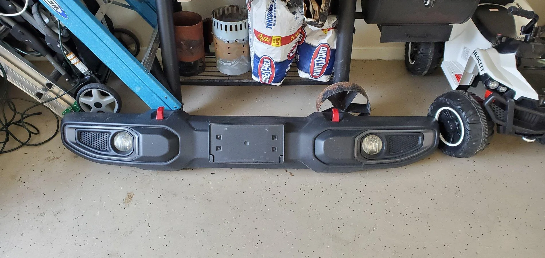 Jeep Gladiator Houston: JT Rubicon (plastic) bumper and skitplate 20200306_150901