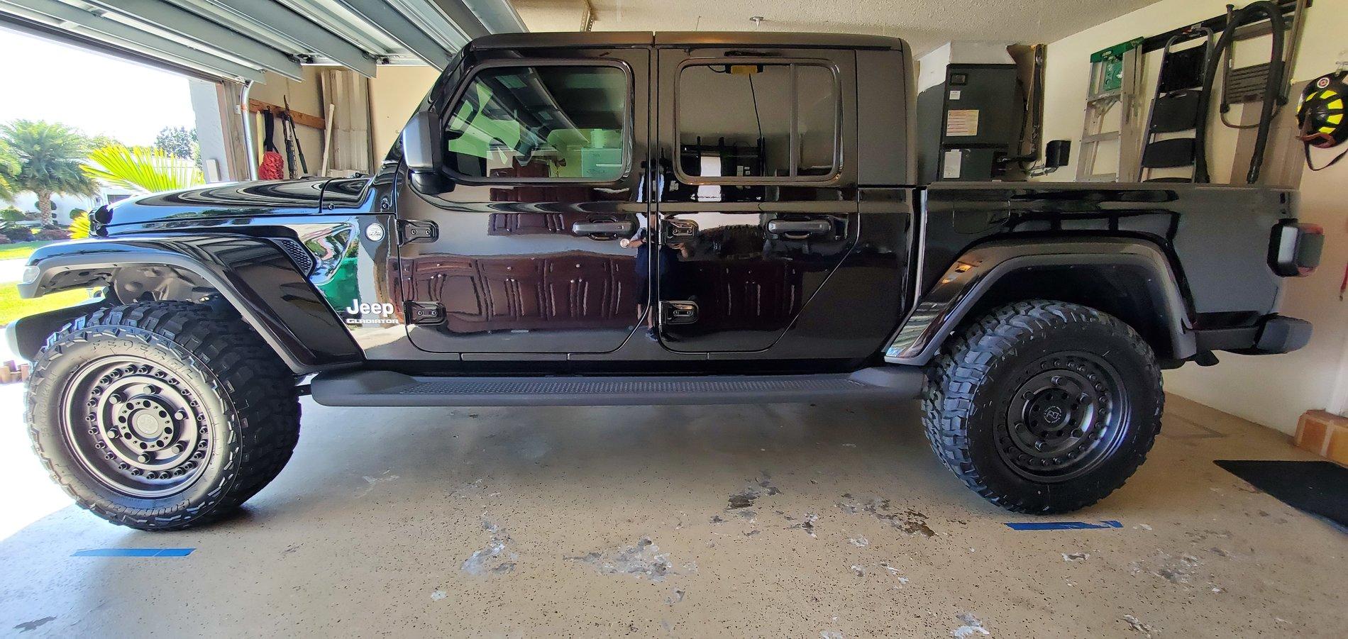 Jeep Gladiator WTT: Gladiator Rubicon Rock Rails trade for steps 20200304_104609