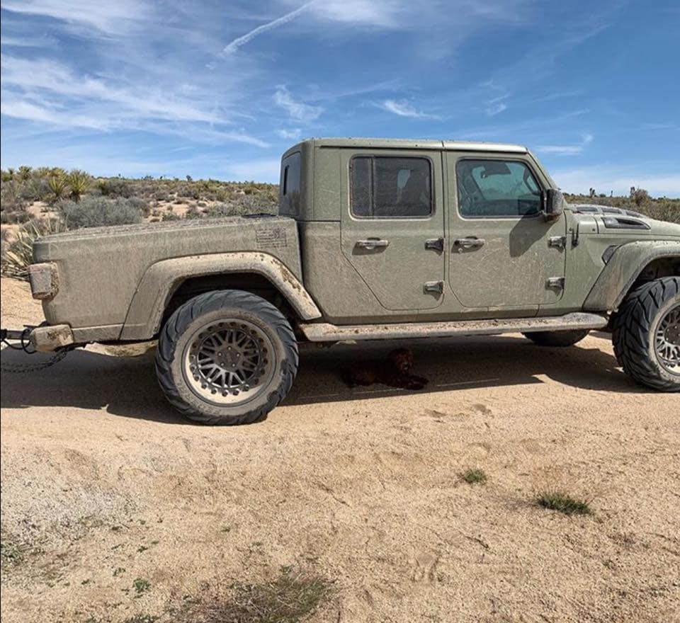 Jeep Gladiator Gladiator bent frame offroading with trailer? Why do you think this happened? nc_oc=AQn8_BtIPSuk4SmZCwhtKl2Q_wMqs1JZ3h15Cz9UVc1hYB43hc2XreN45wzrPwtk2OE&_nc_ht=scontent-iad3-1