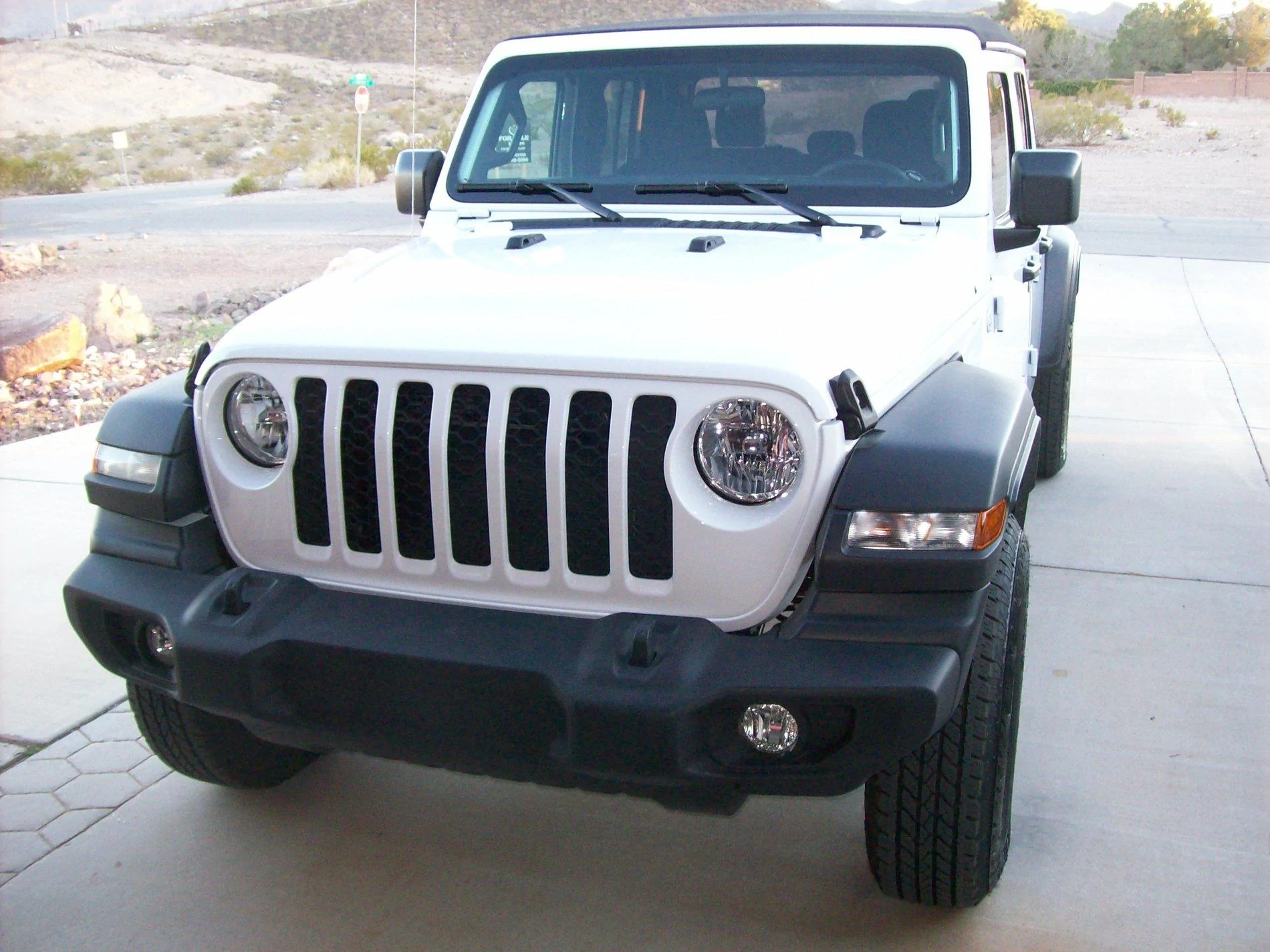 Jeep Gladiator How Does your Gladiator look in black and white photography? 101_1543