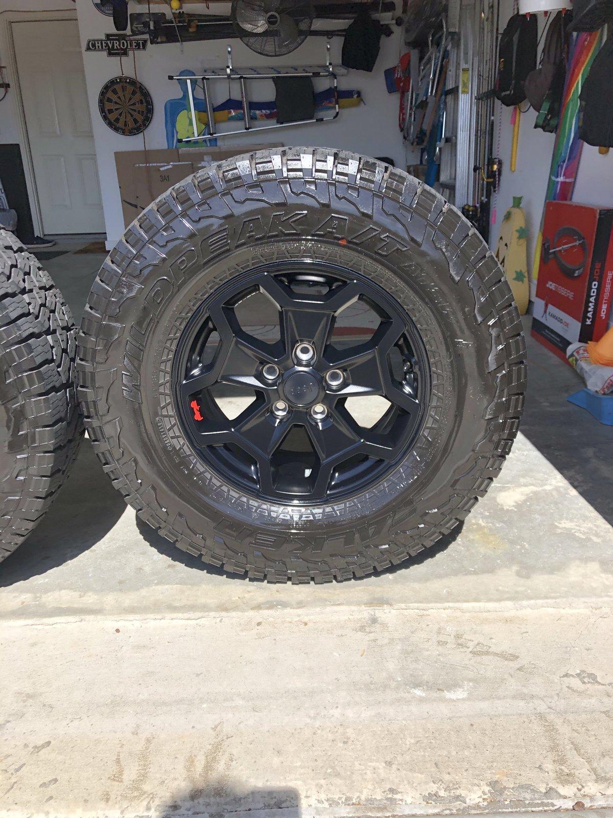 Jeep Gladiator For Sale JT Launch Edition Wheels and Tires D8F909D6-2043-423E-AF9D-44D5970C0FB2
