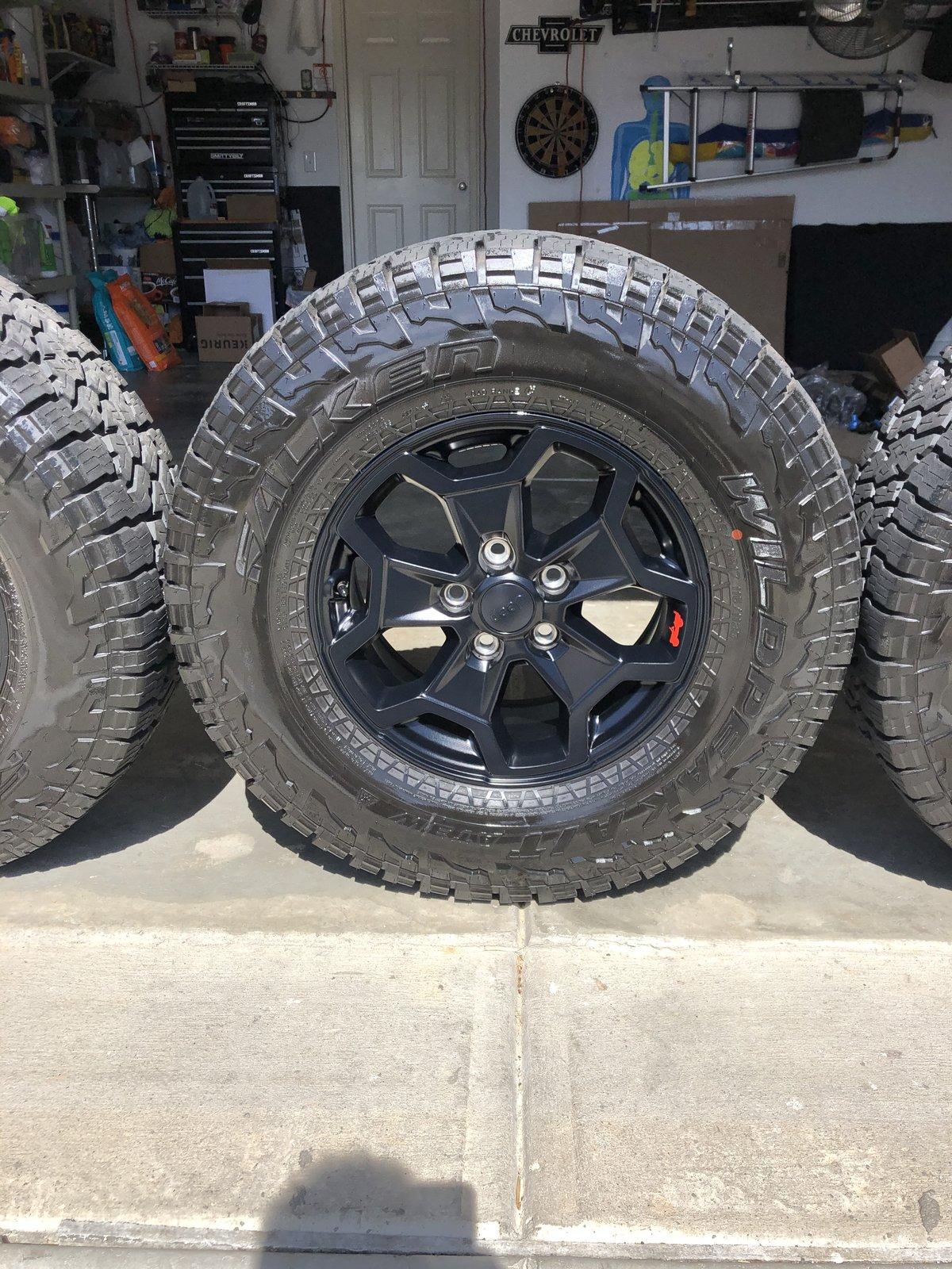 Jeep Gladiator Jeep Gladiator Launch Edition stock wheels and Falken Wildpeak AT for sale. 90453CA7-DA83-483F-9F7F-FE1E43AD4C7D