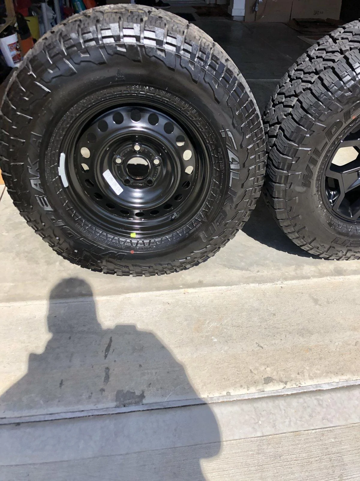 Jeep Gladiator Jeep Gladiator Launch Edition stock wheels and Falken Wildpeak AT for sale. 73D40AEC-F1C6-4820-8571-5E6292D7FC24