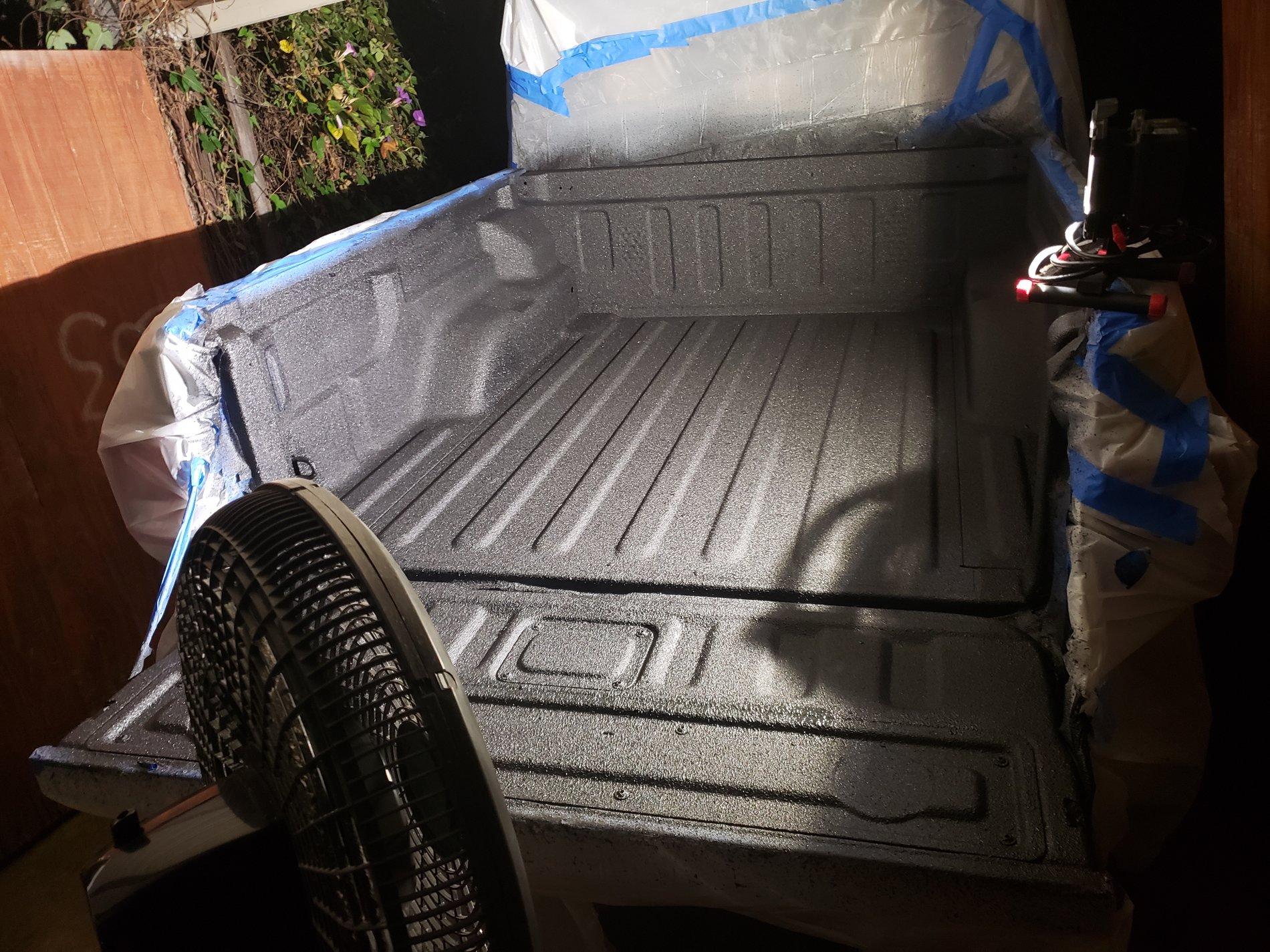 Jeep Gladiator My DIY BedLiner - U-Pol Raptor 20200308_213430