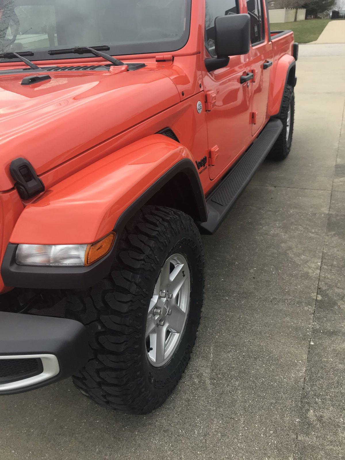 Jeep Gladiator bigger tires on unlifted Sport S IMG_1153[1].JPG