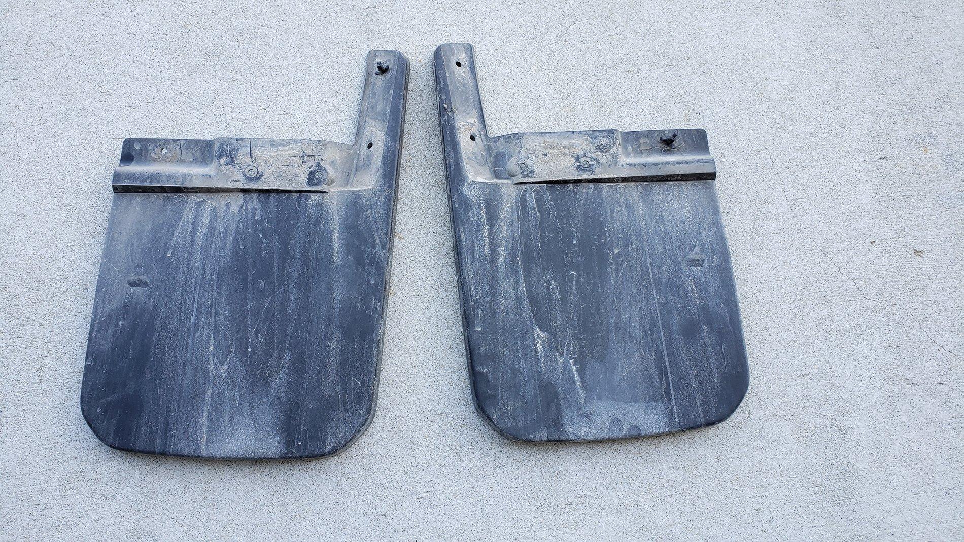 Jeep Gladiator Front splash guards 20200308_130038