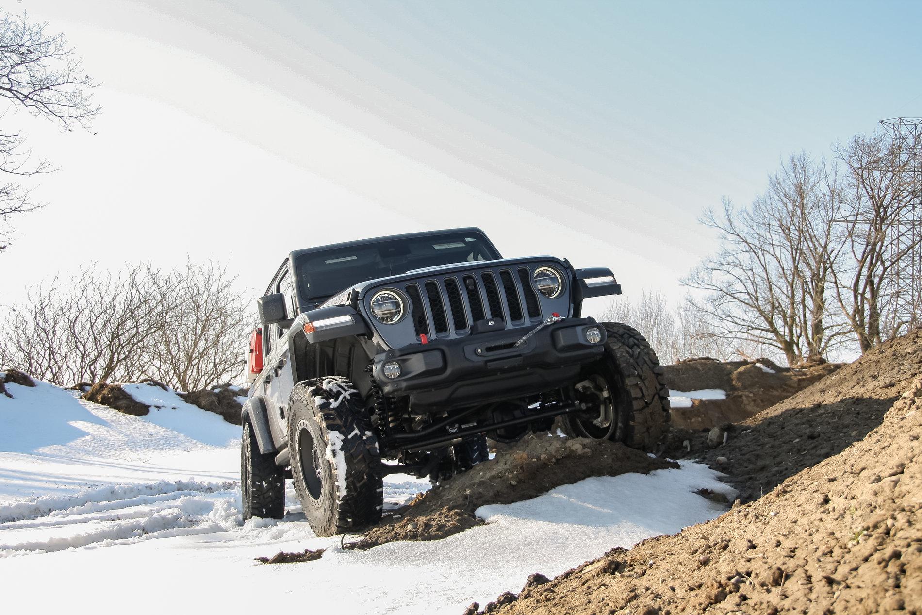 Jeep Gladiator Tax Season Sale Starts Now! image7