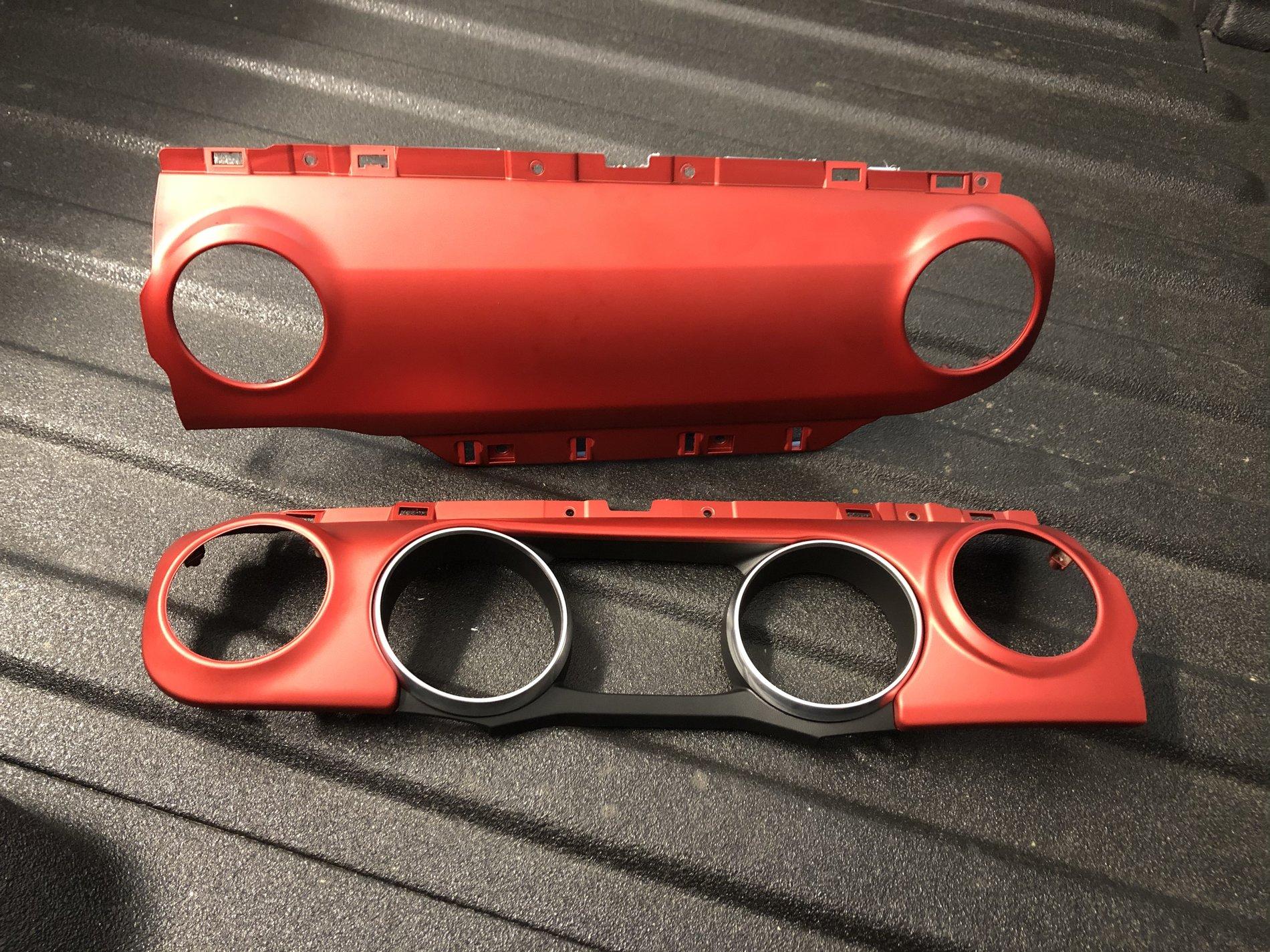 Jeep Gladiator Red rubicon dash panels 0B908DE0-5EF6-425D-8884-5770E1714A28