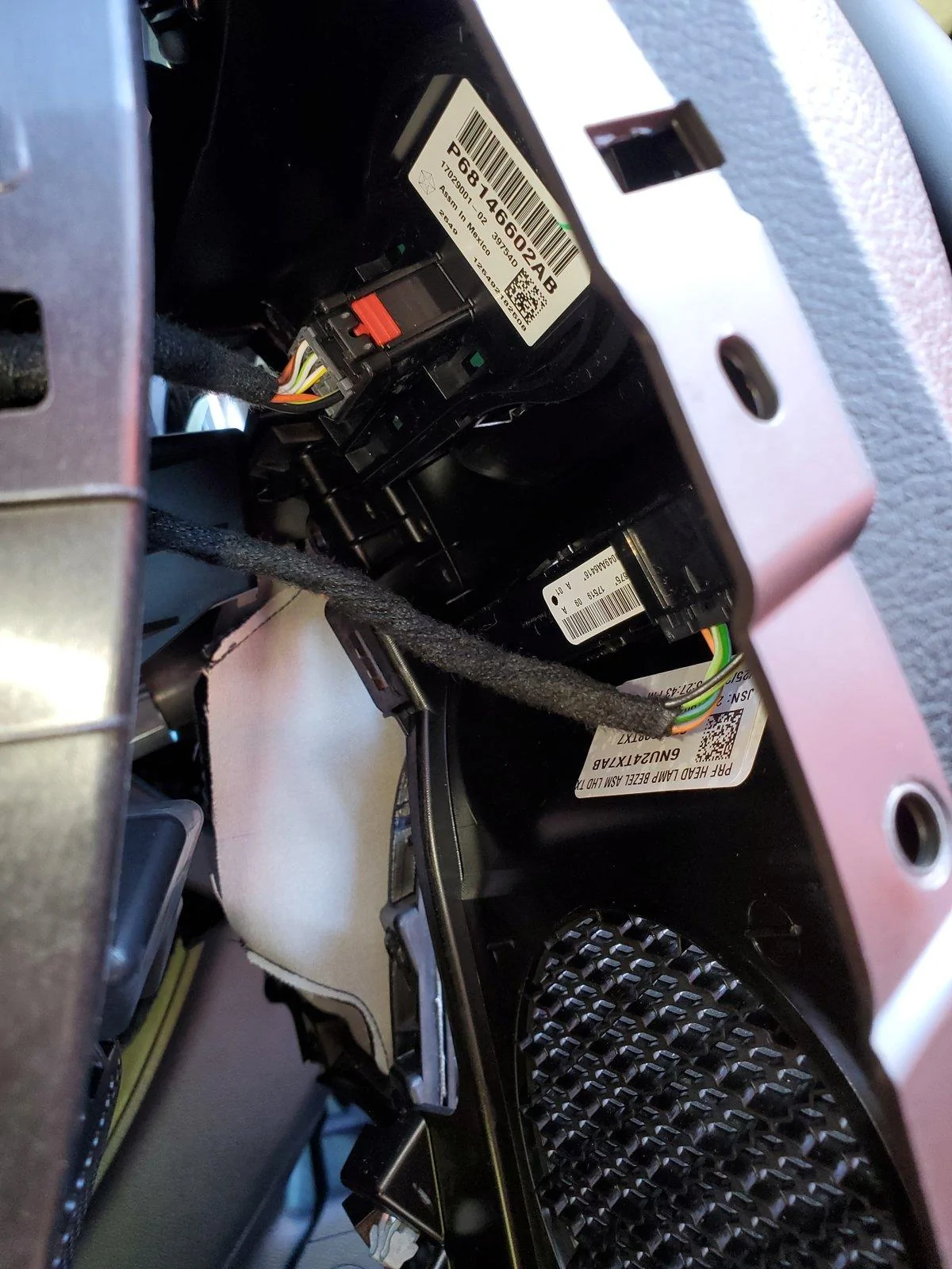 Jeep Gladiator Left Ambient Light knob not working 20200311_115558