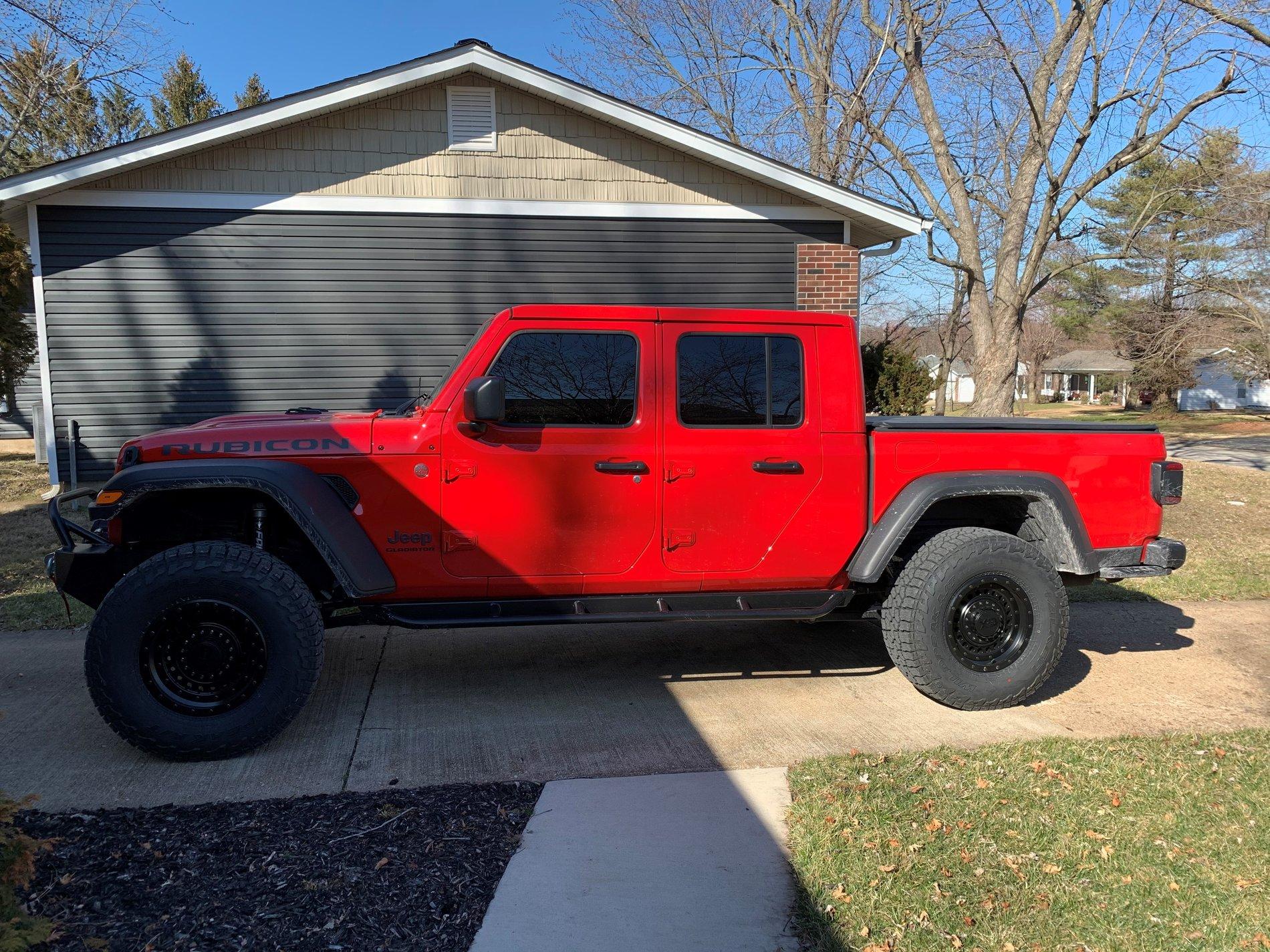 Jeep Gladiator FIRECRACKER RED Gladiator JT Club C