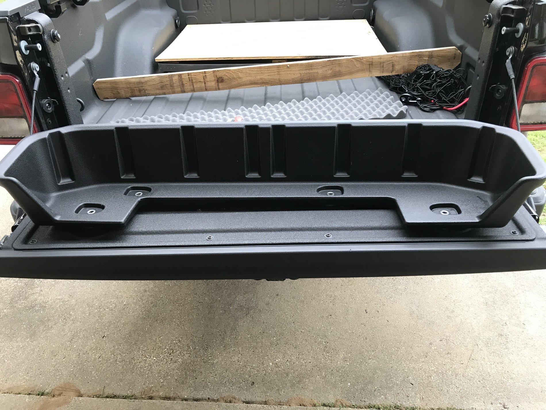 Jeep Gladiator Under bench lockable solution 4E78D177-15F8-4A53-B209-6AC31327BCE6