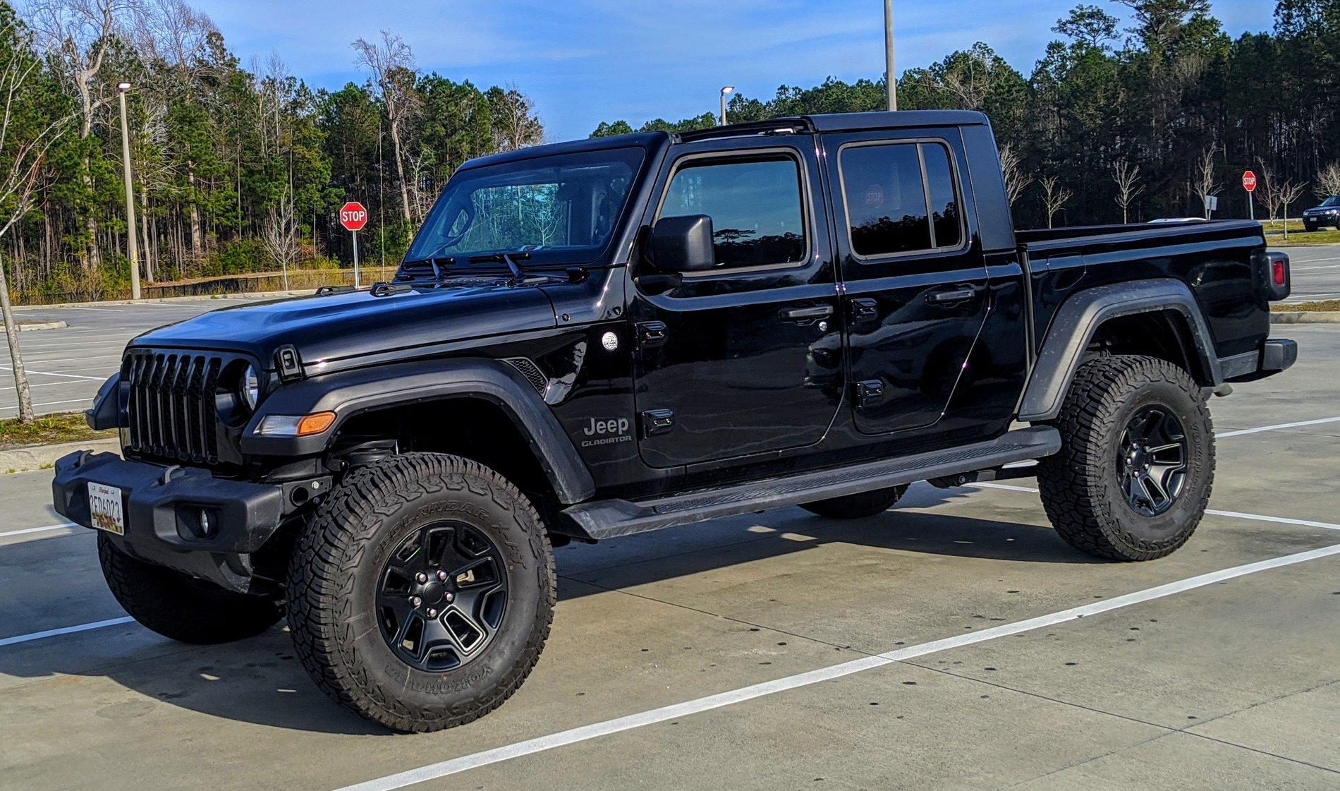 Jeep Gladiator BLACK Gladiator JT Club IMG_20200312_171739~2