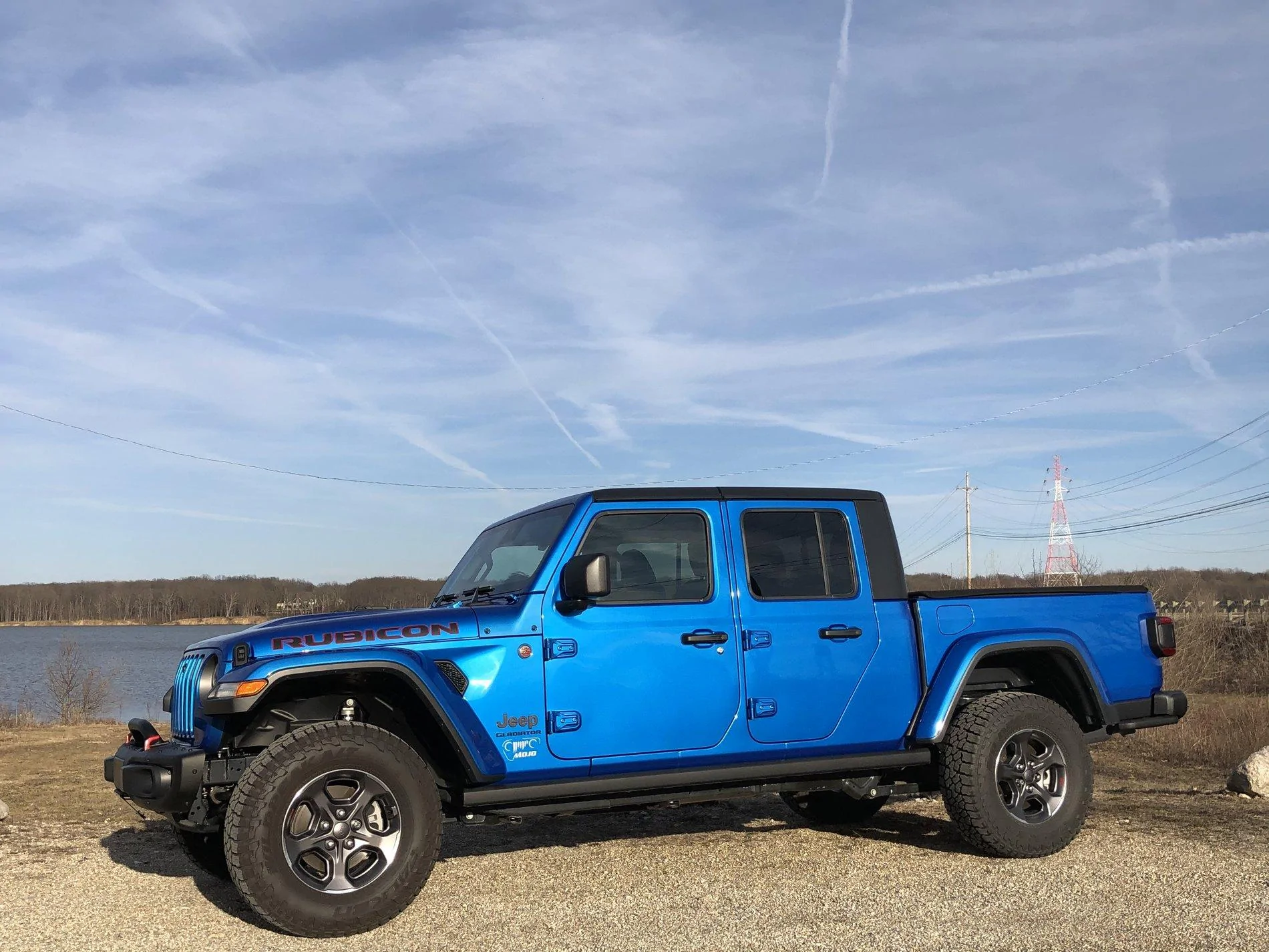 Jeep Gladiator HYDRO BLUE PEARL Gladiator JT Club 1F5AC9A2-FF77-485D-8494-5B54EF6D85D9