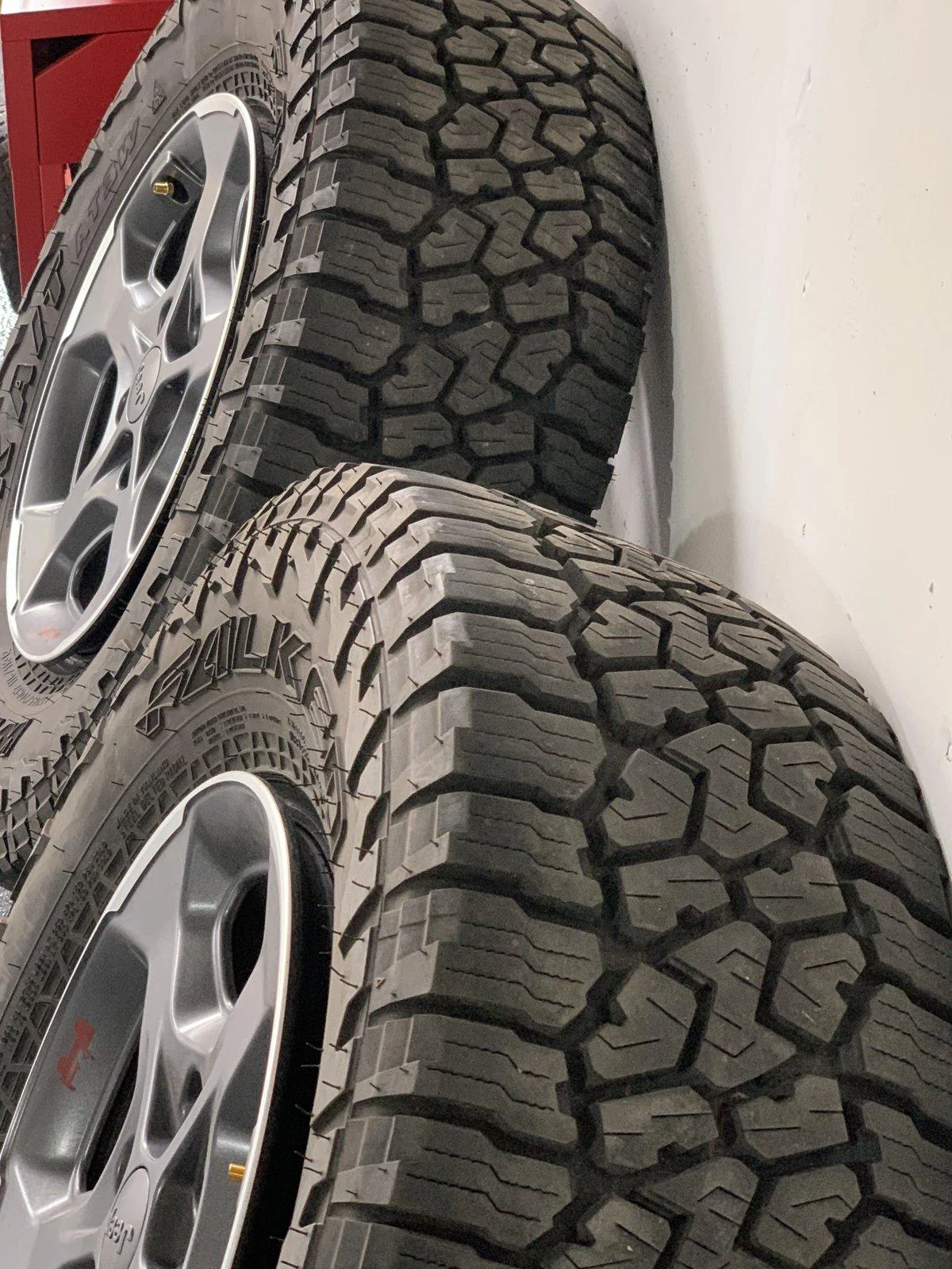 Jeep Gladiator WTS:  5 33" Rubicon JT Wheels and Falkon Wildpeak AT Tires. St. Louis, MO IMG_0870