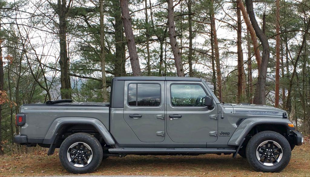 Jeep Gladiator Pic request: Sport with Rubicon Takeoffs 20200312_124645aa1024