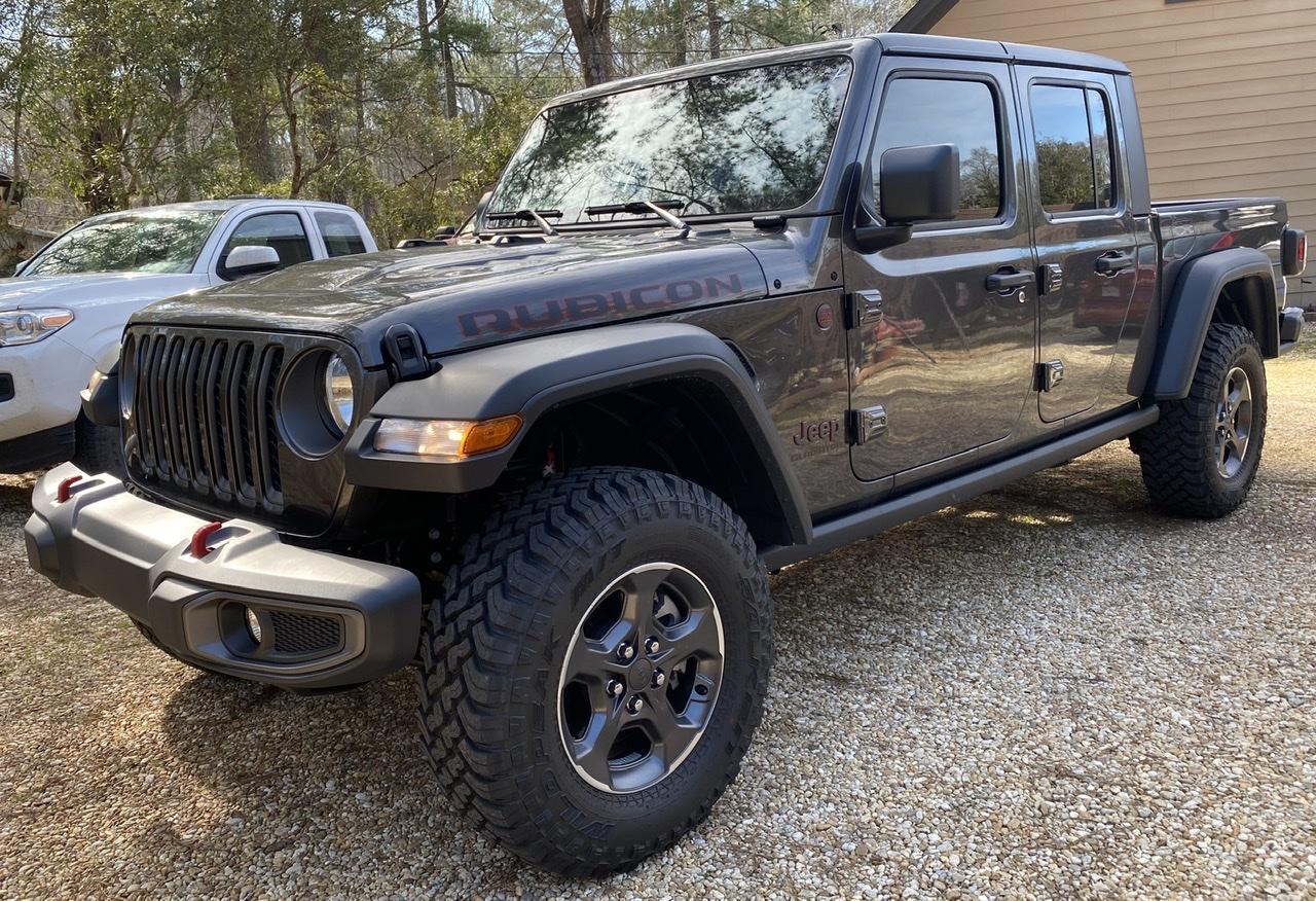Jeep Gladiator GRANITE CRYSTAL JT Gladiator Club DA475317-8D50-4295-94A6-2F37256E4348