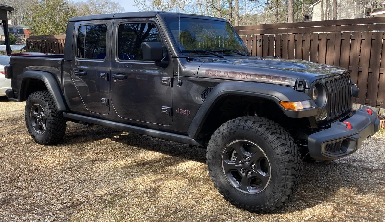 Jeep Gladiator GRANITE CRYSTAL JT Gladiator Club 2E40071E-4D59-48A8-92FF-241BBA86F909