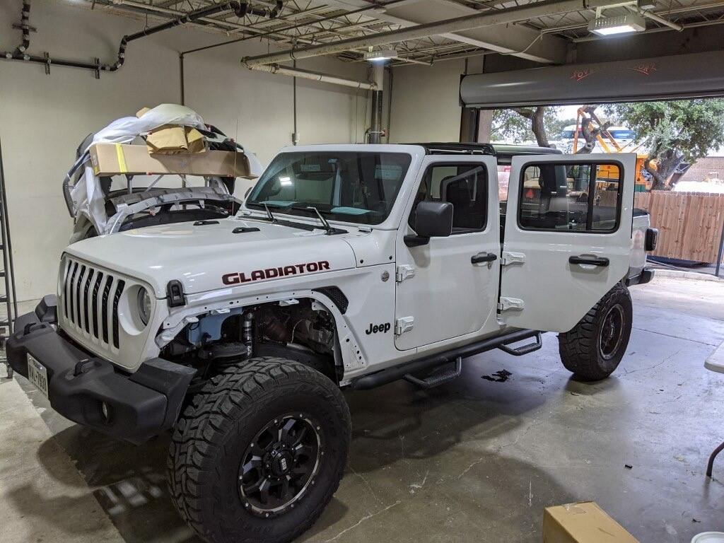 Jeep Gladiator GRID Offroad GD7 Wheels 17x9 Gladiator Fender