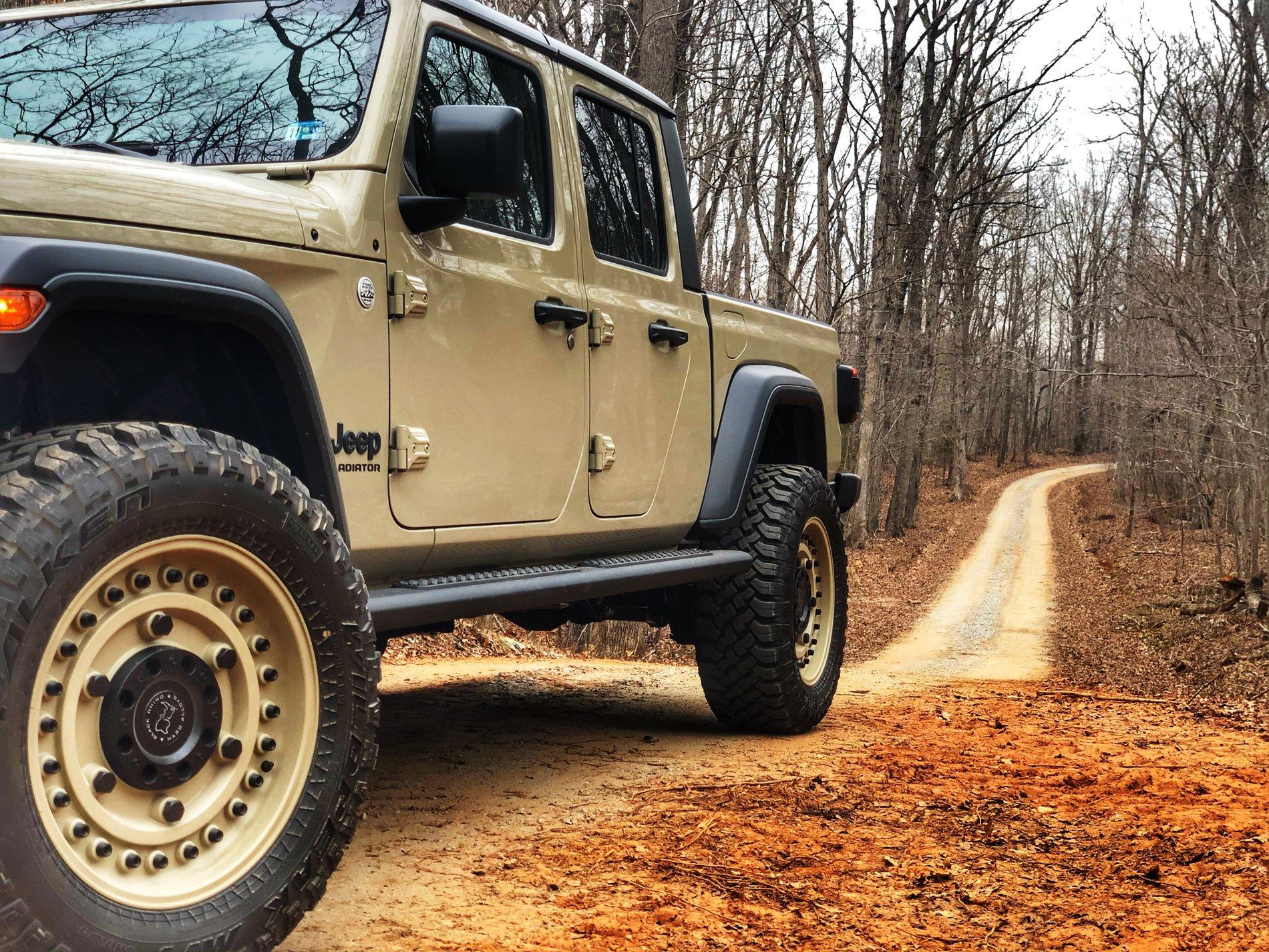 Jeep Gladiator Gladiators on Mopar 2" Lift Kit 333FA4E7-78D7-44CE-975E-CE447A8367A0
