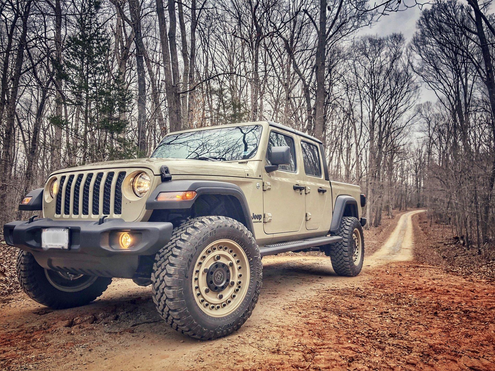 Jeep Gladiator GOBI Gladiator JT Club 99827A47-A616-4F2C-9D0B-7F09C27D7CA8
